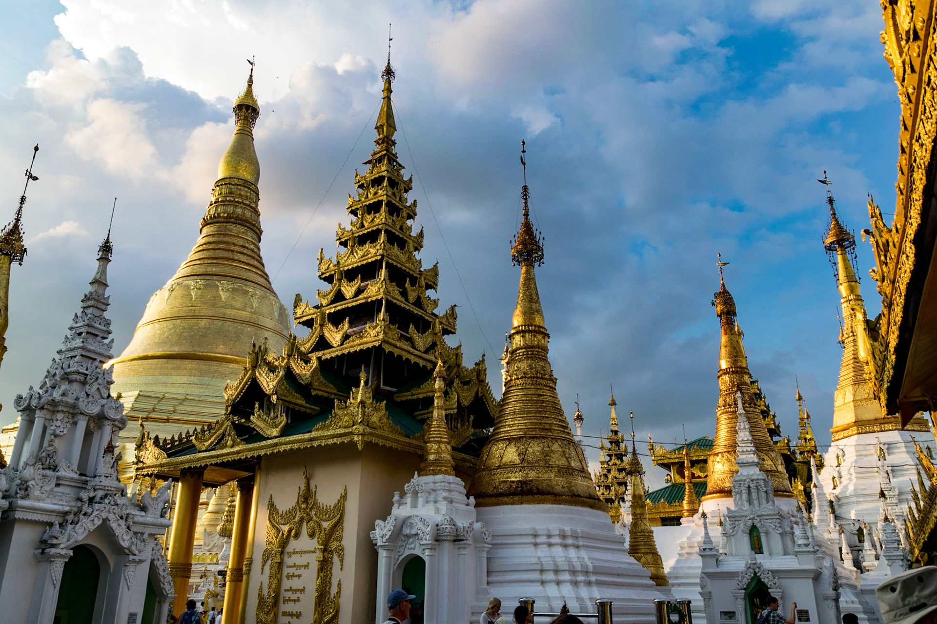 Shwedagon Pagoda, Yangon