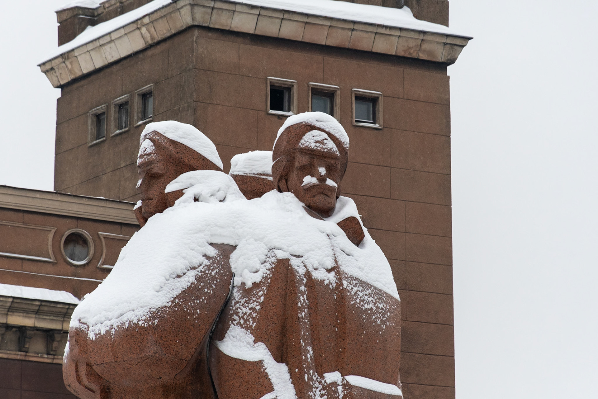 Latvian Riflemen Monument, Riga