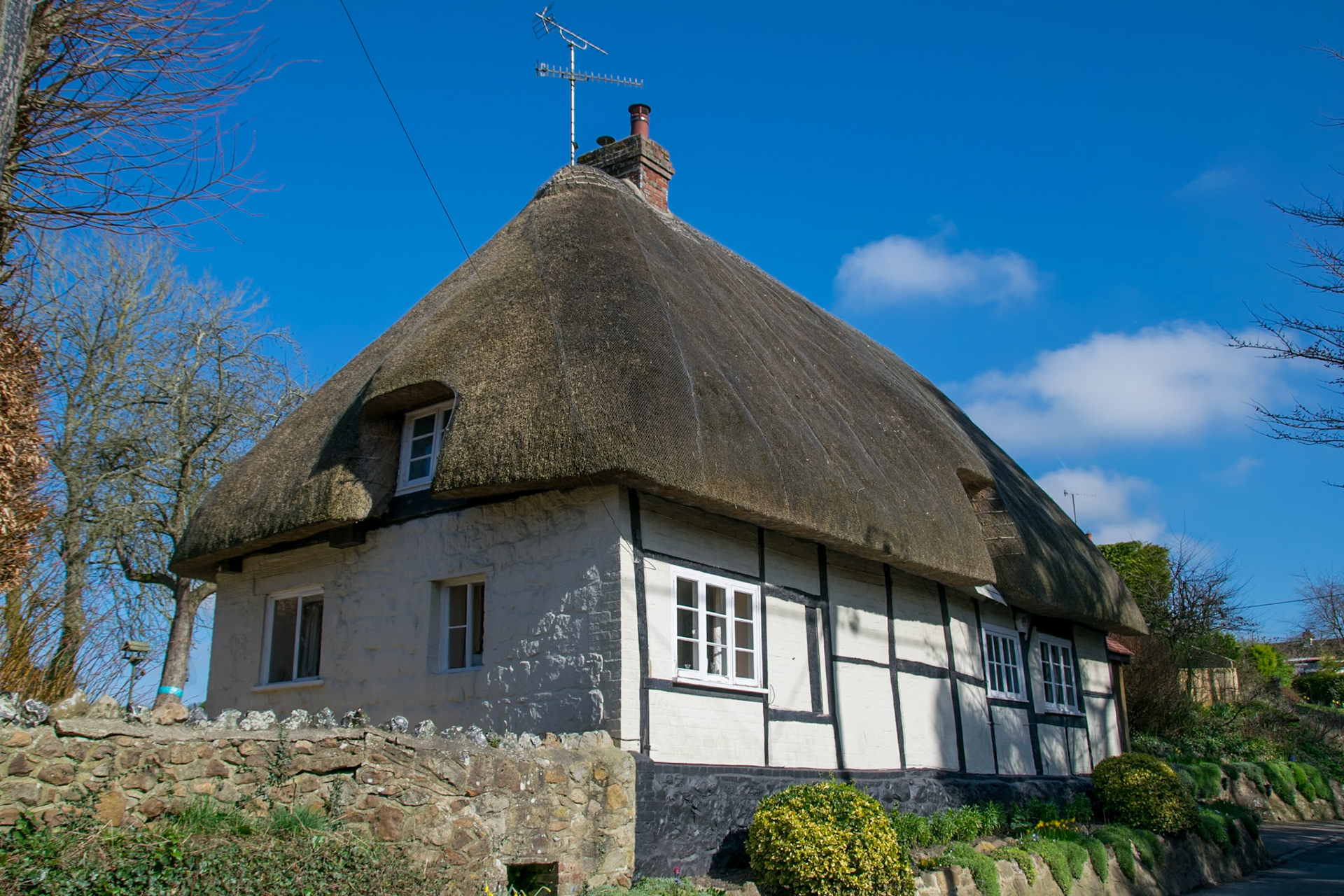 Thatched cottage, Ogbourne St George