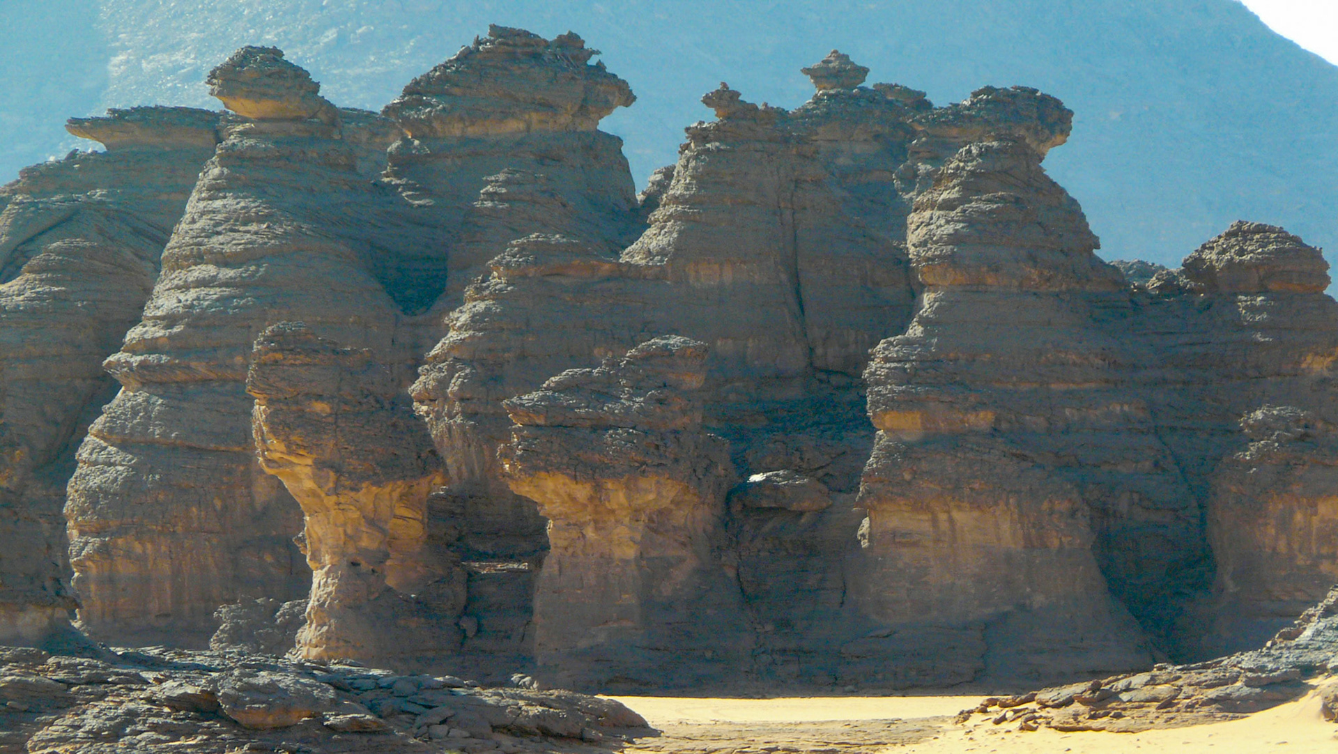 Rock formations, Northern Akakus