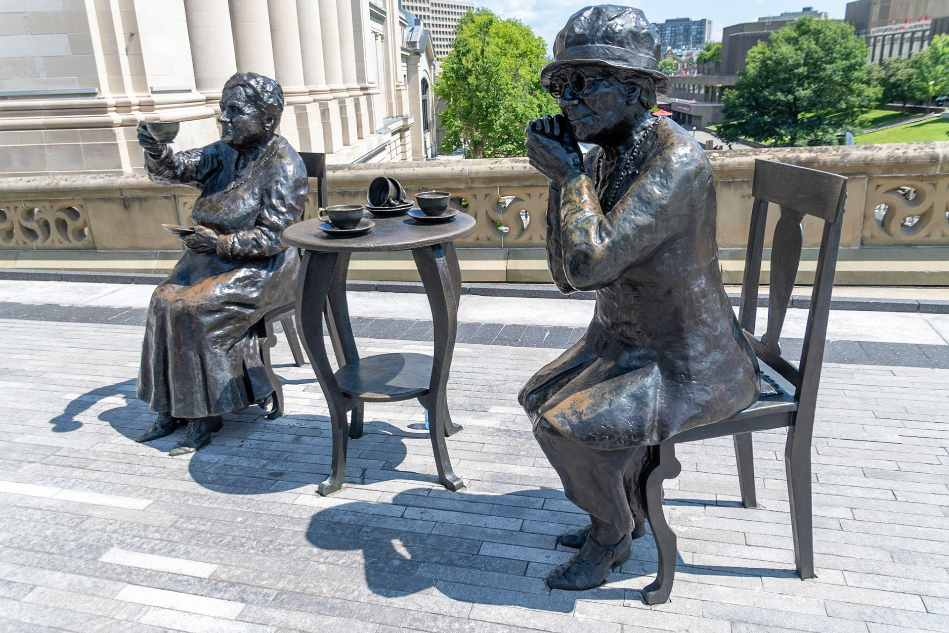 Famous Five sculpture, Ottawa