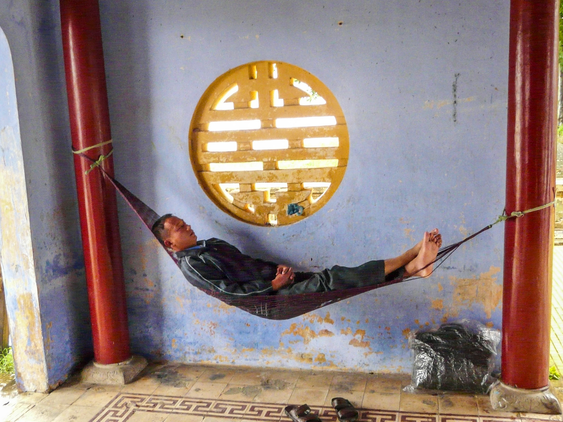 Man in hammock, Hue, Vietnam (InsideAsia East magazine)