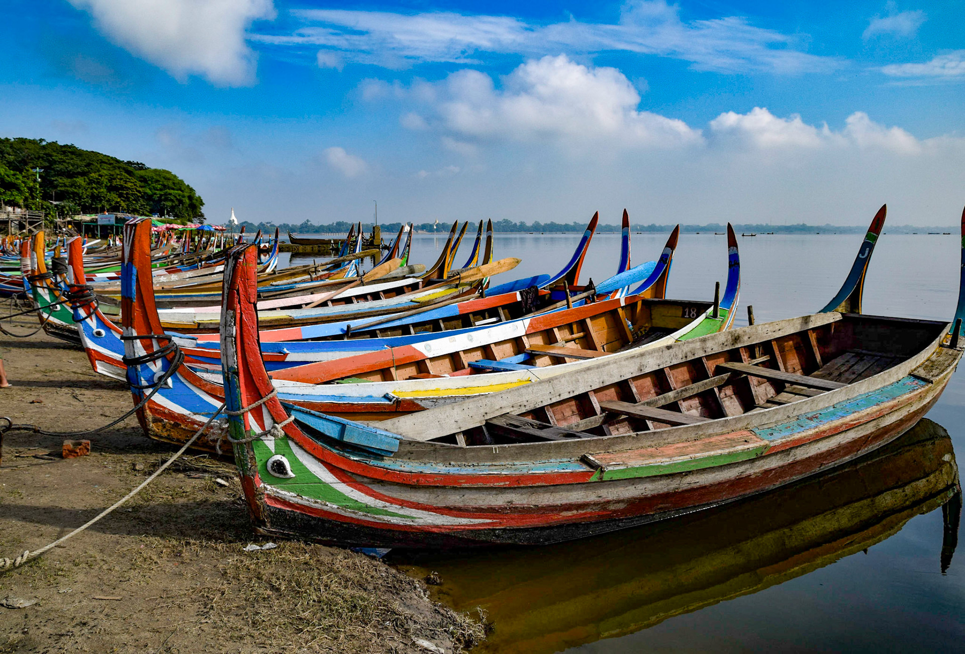 Boats on Taung Tha Man Lake, Amarapura