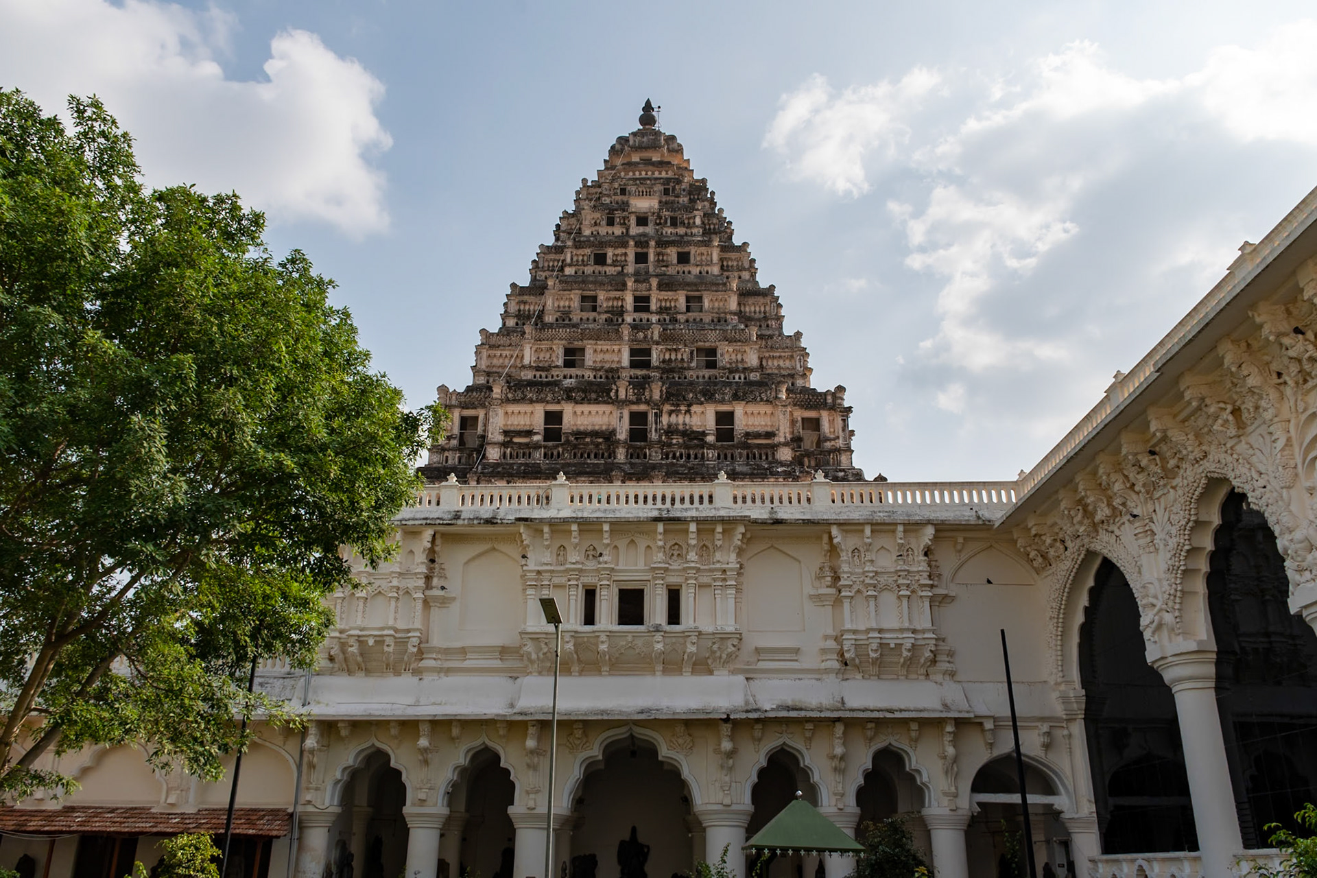 Thanjavur Maratha Palace, Thanjavur
