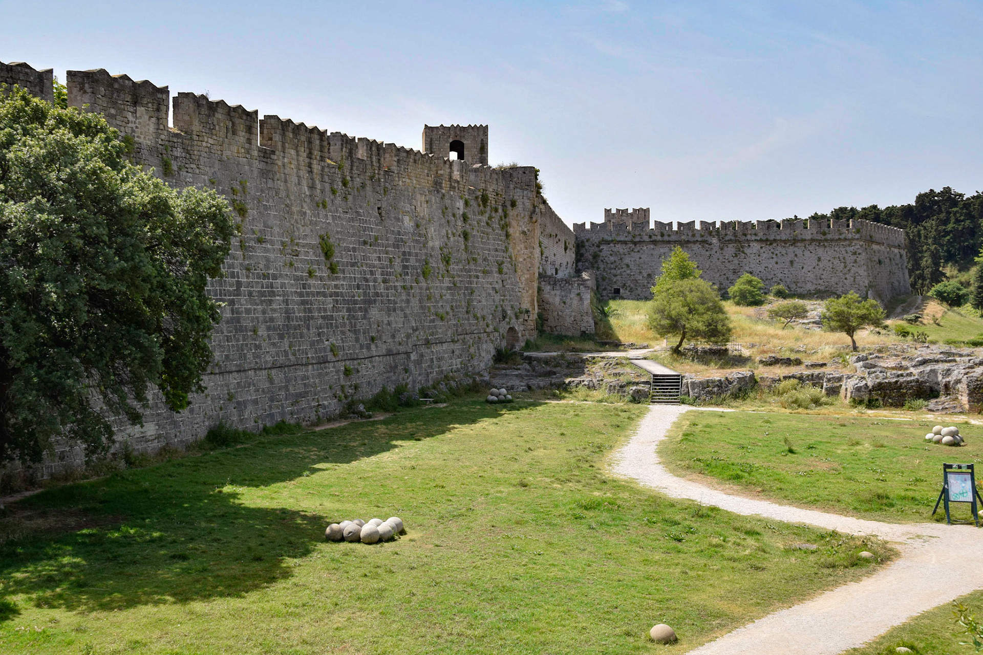 Town walls, Rhodes Town