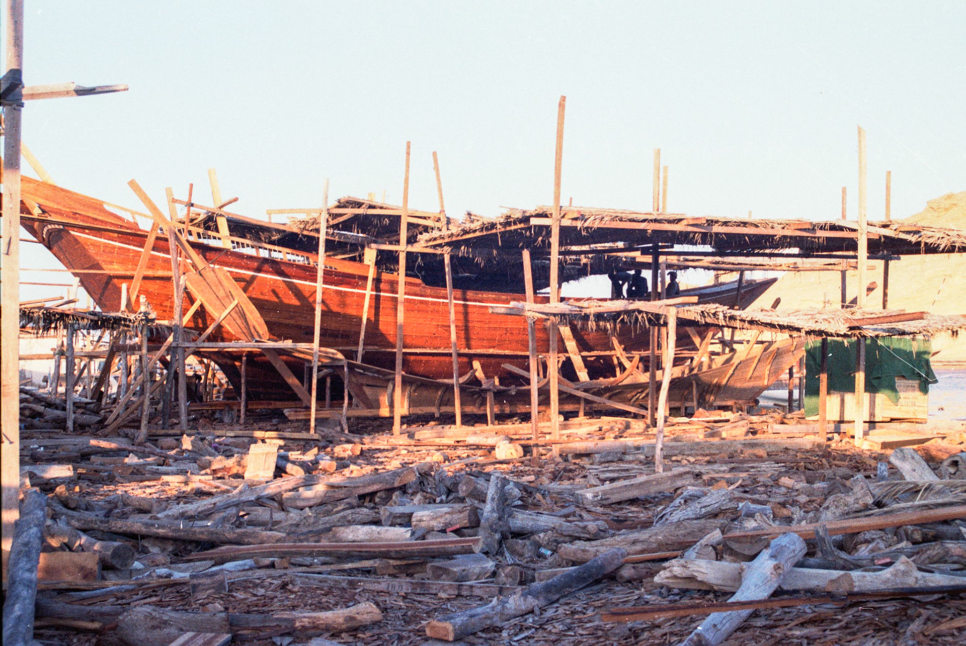 Traditional dhow building, Sur