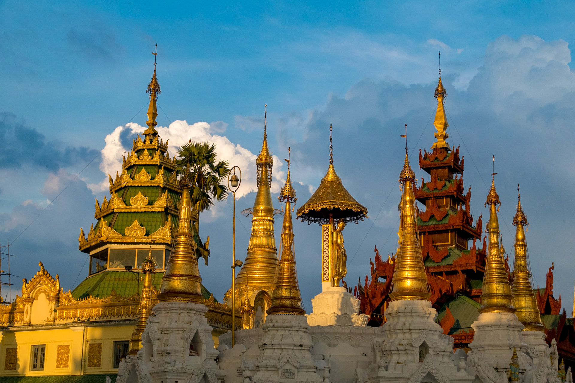 Shwedagon Pagoda, Yangon