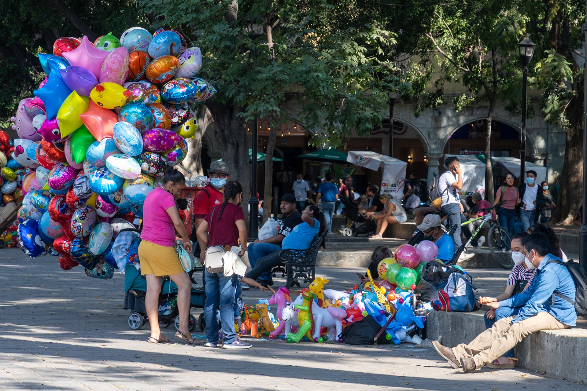 Balloon sellers, Oaxaca, Mexico