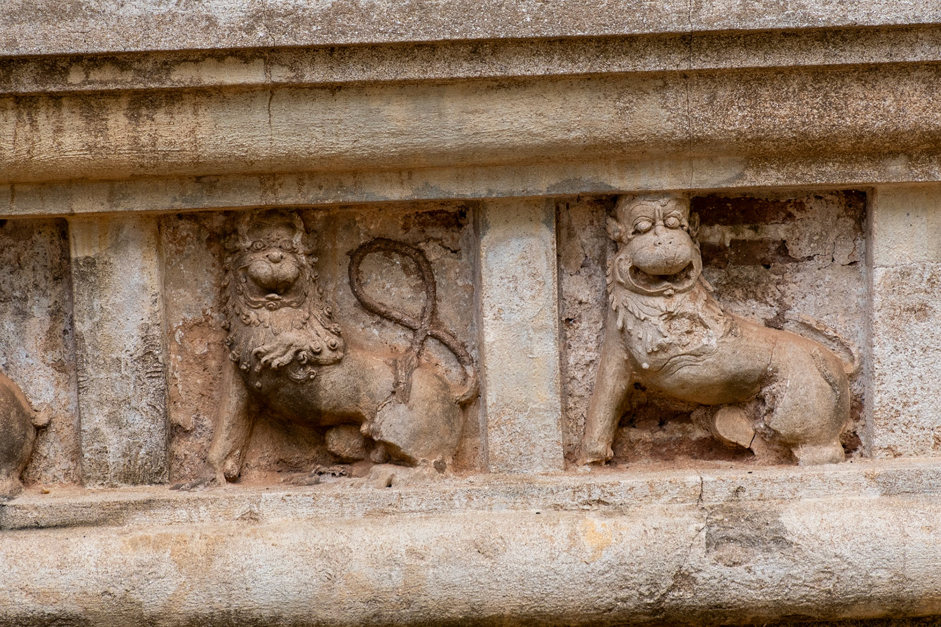 Tivanka Image House, Polonnaruwa