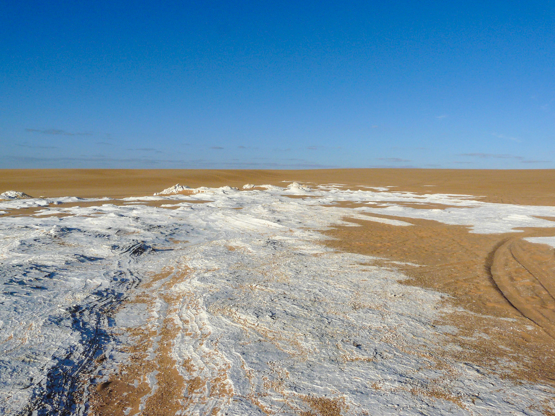 White rock, Murzuq Sandsea