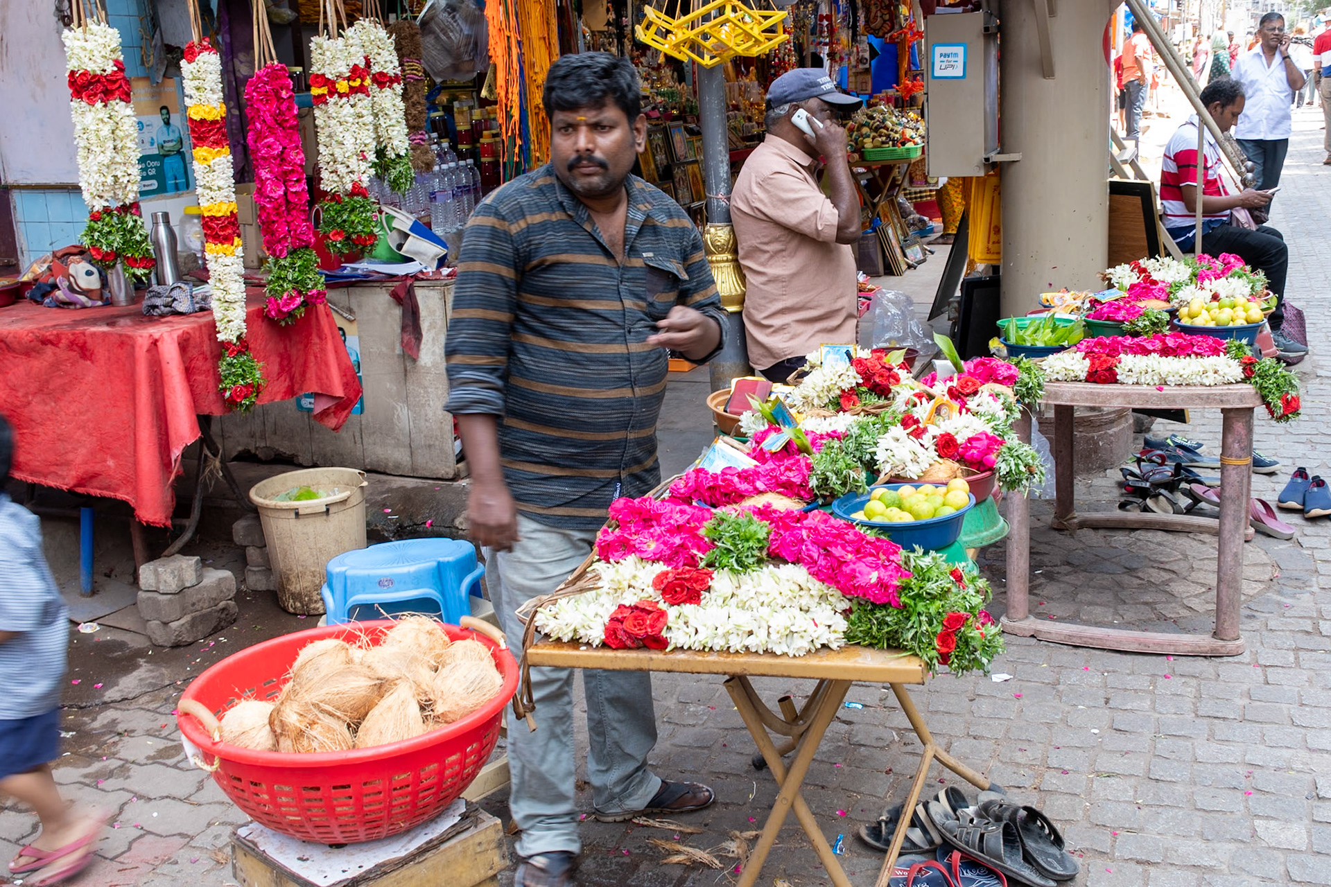 Garland seller, Madurai