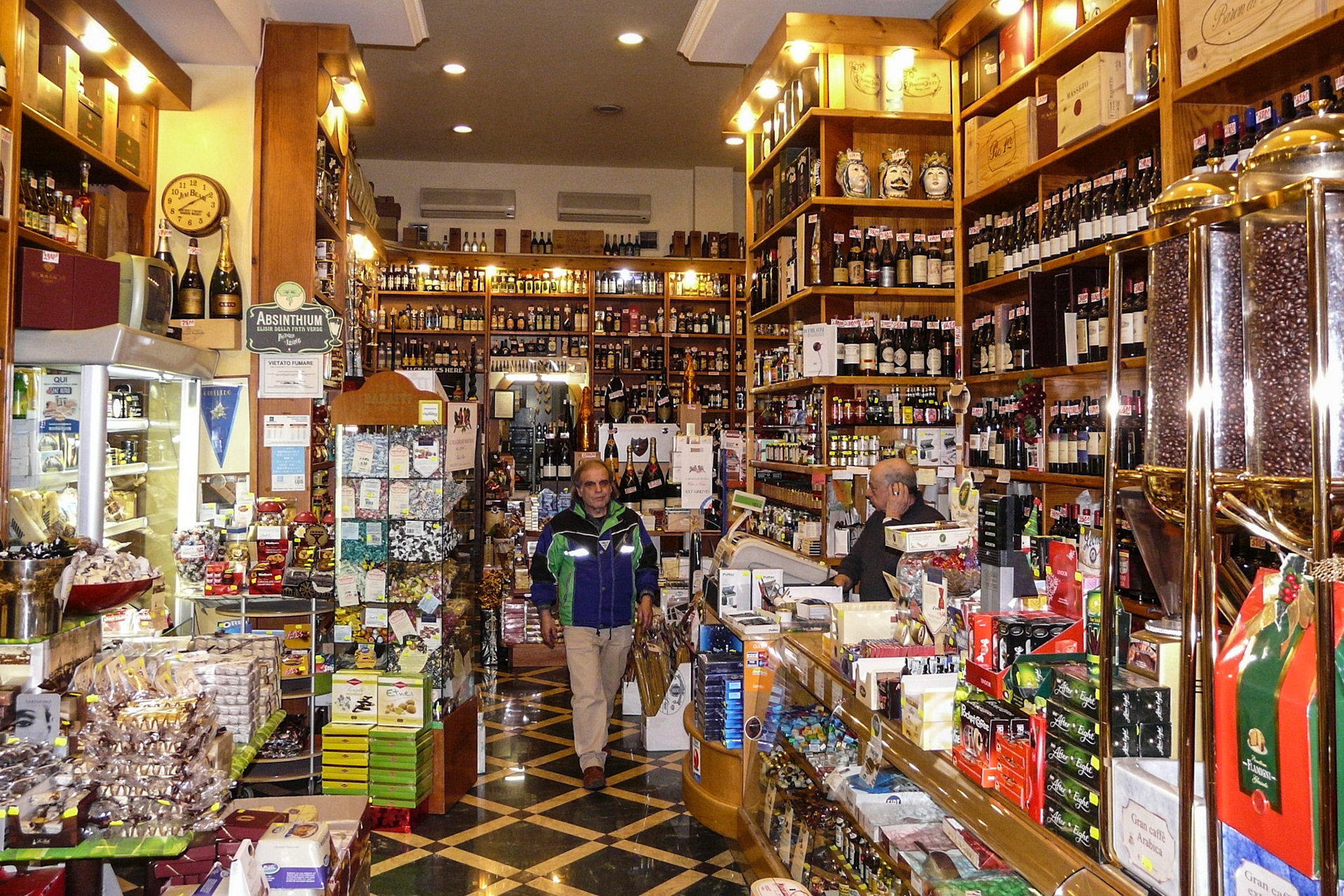Colourful shop, Rome