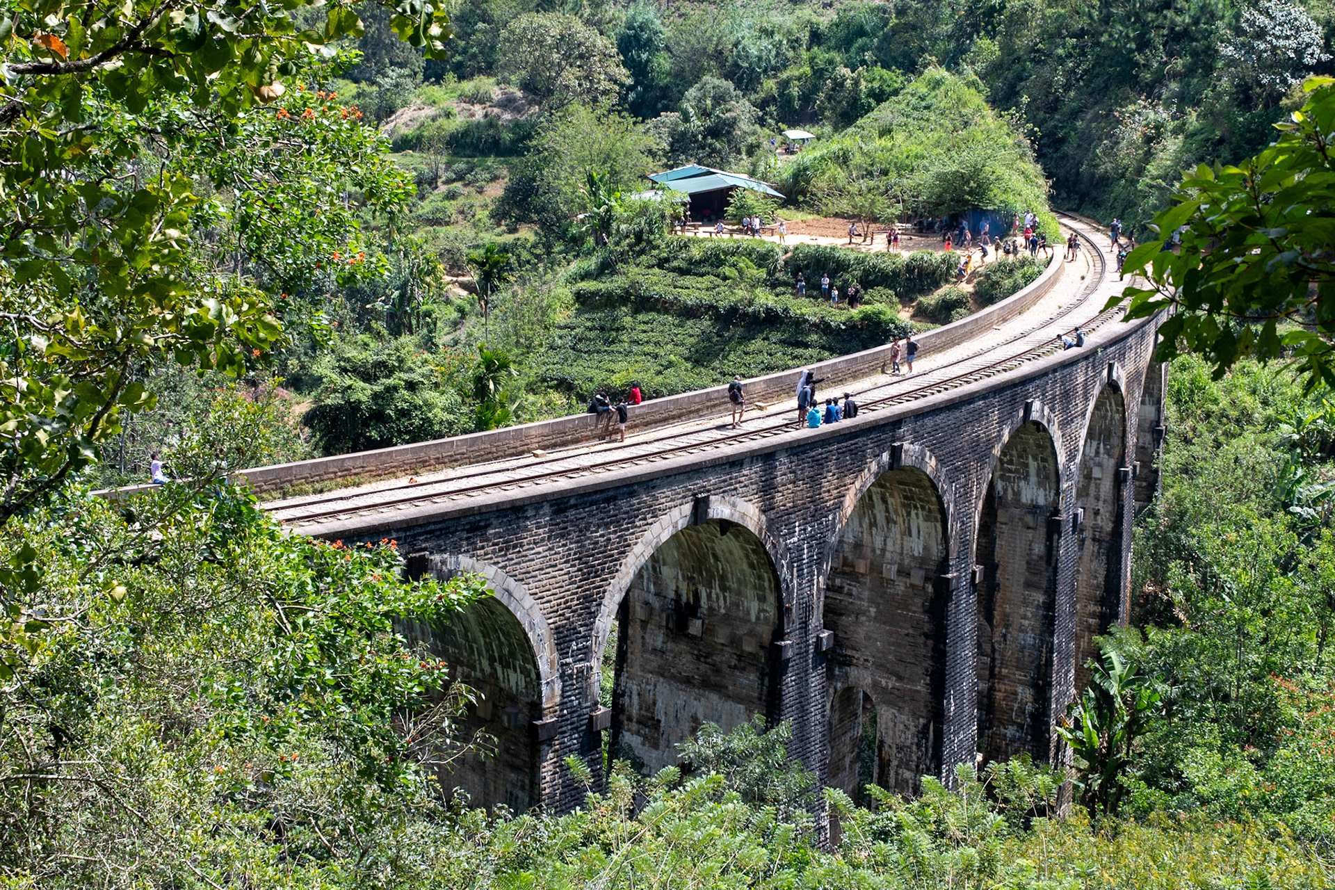 Nine Arches Bridge, Ella