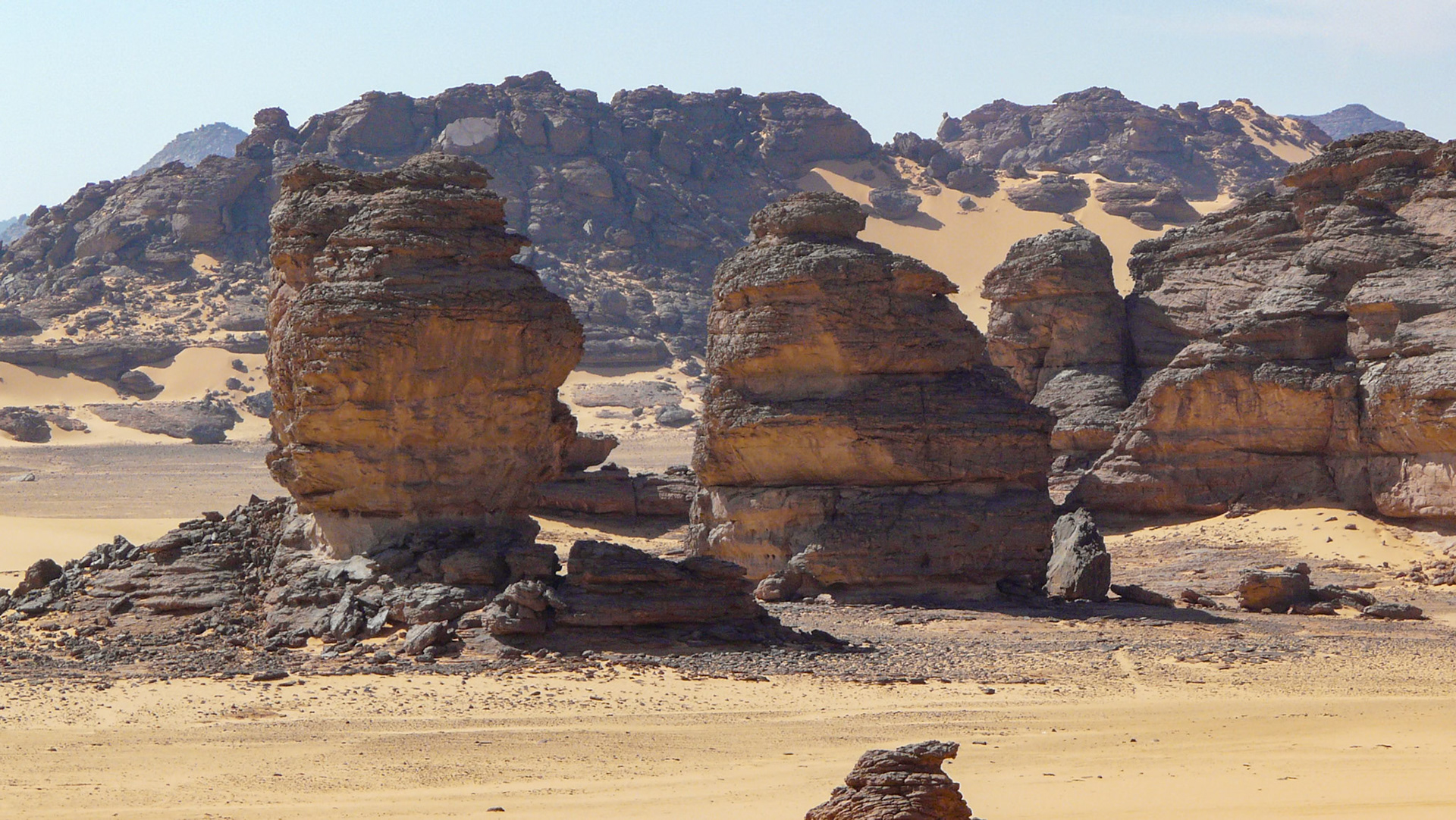 Rock formations, Northern Akakus