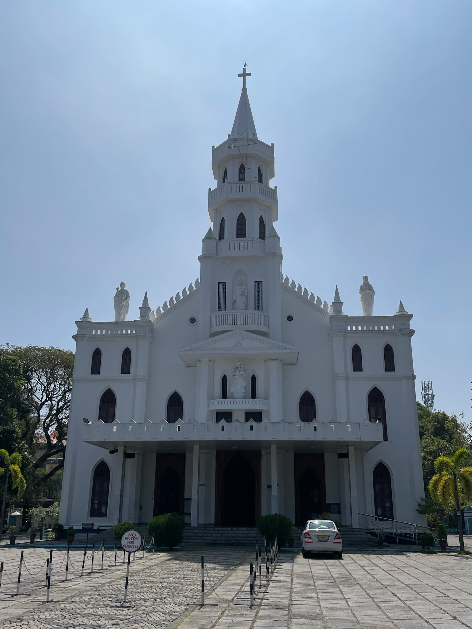 Church, en route to Alleppey