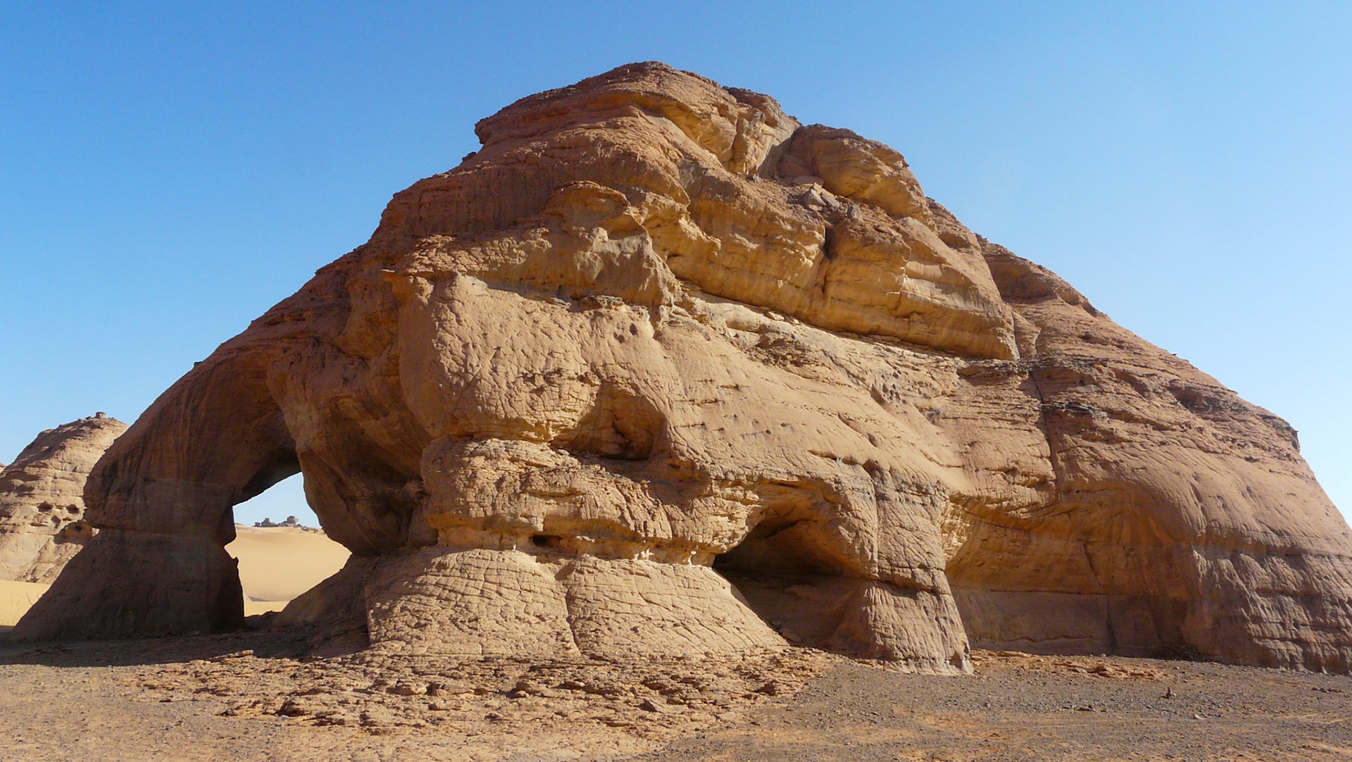 Rock arch, Southern Akakus