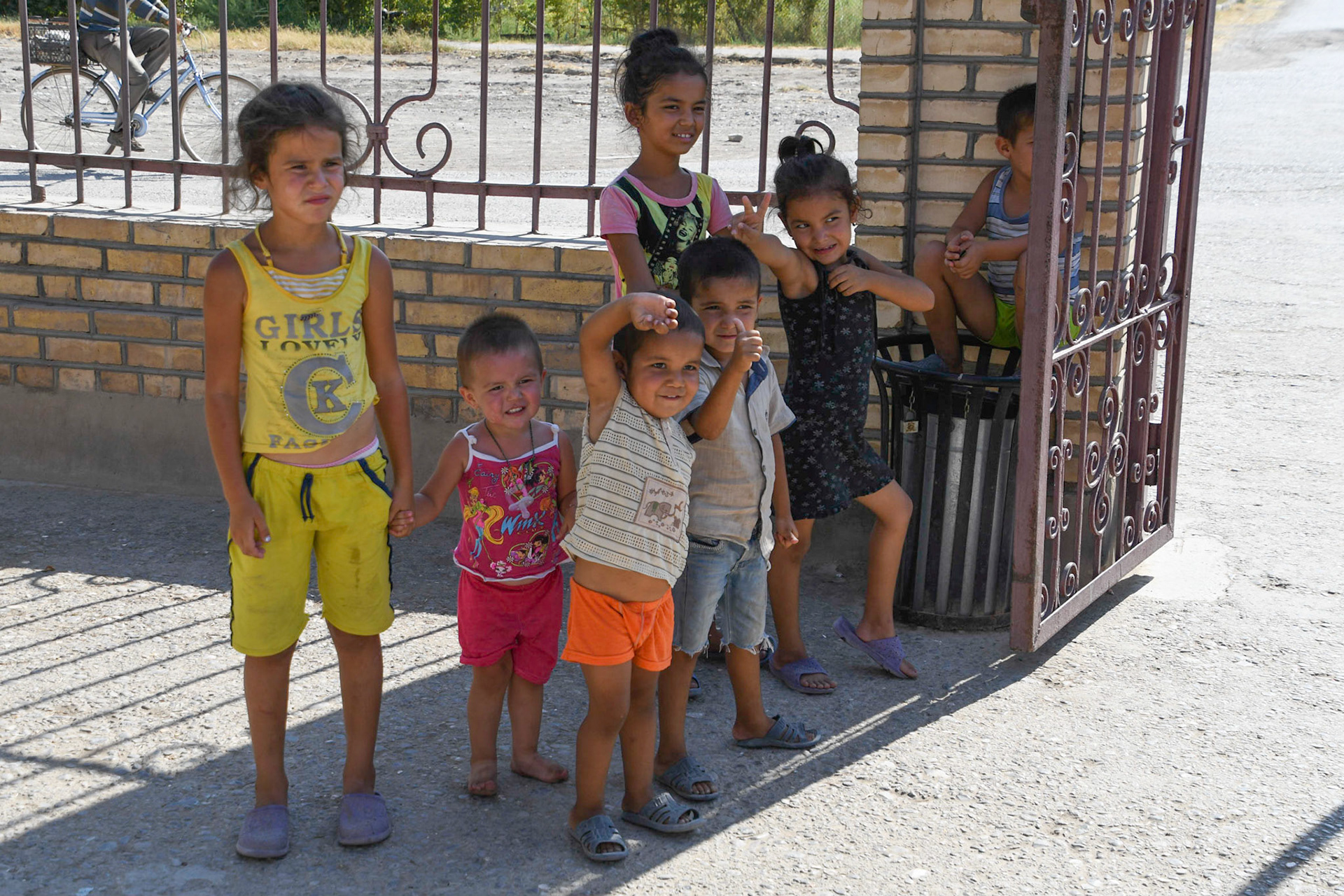 Young children, Mary, Turkmenistan