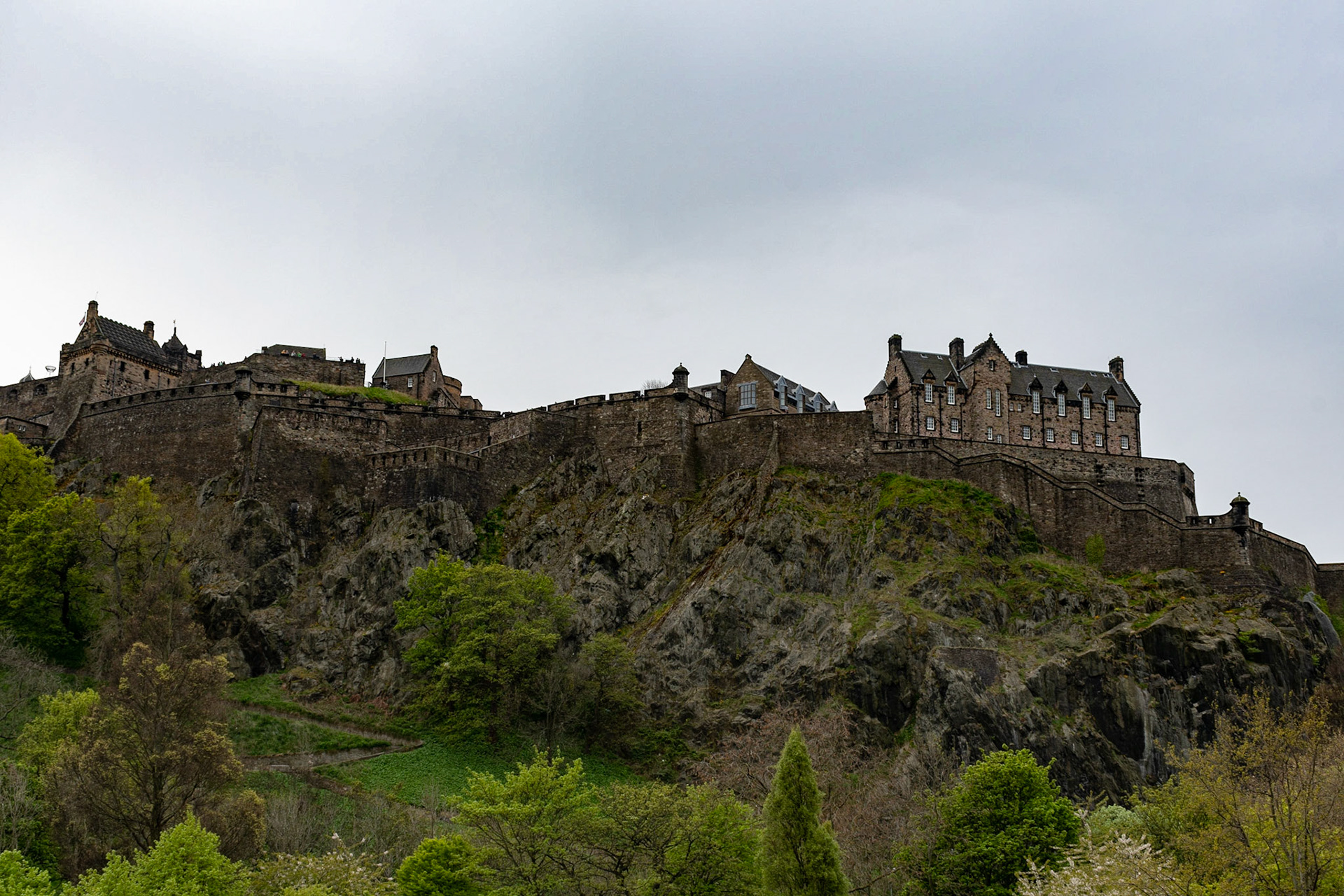 Old and New Towns of Edinburgh (1995): Edinburgh Castle