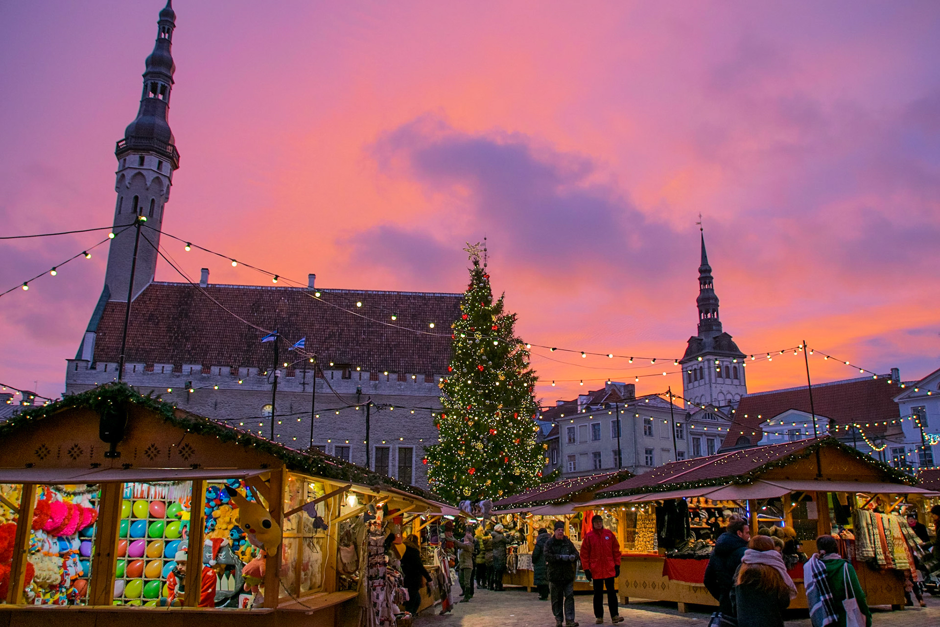 Sunset over the Christmas Market, Tallinn