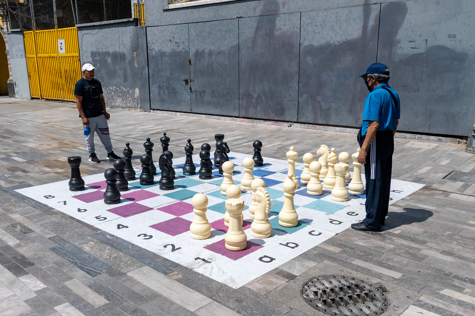 Playing chess, Alameda Park, Mexico City, Mexico, 2022