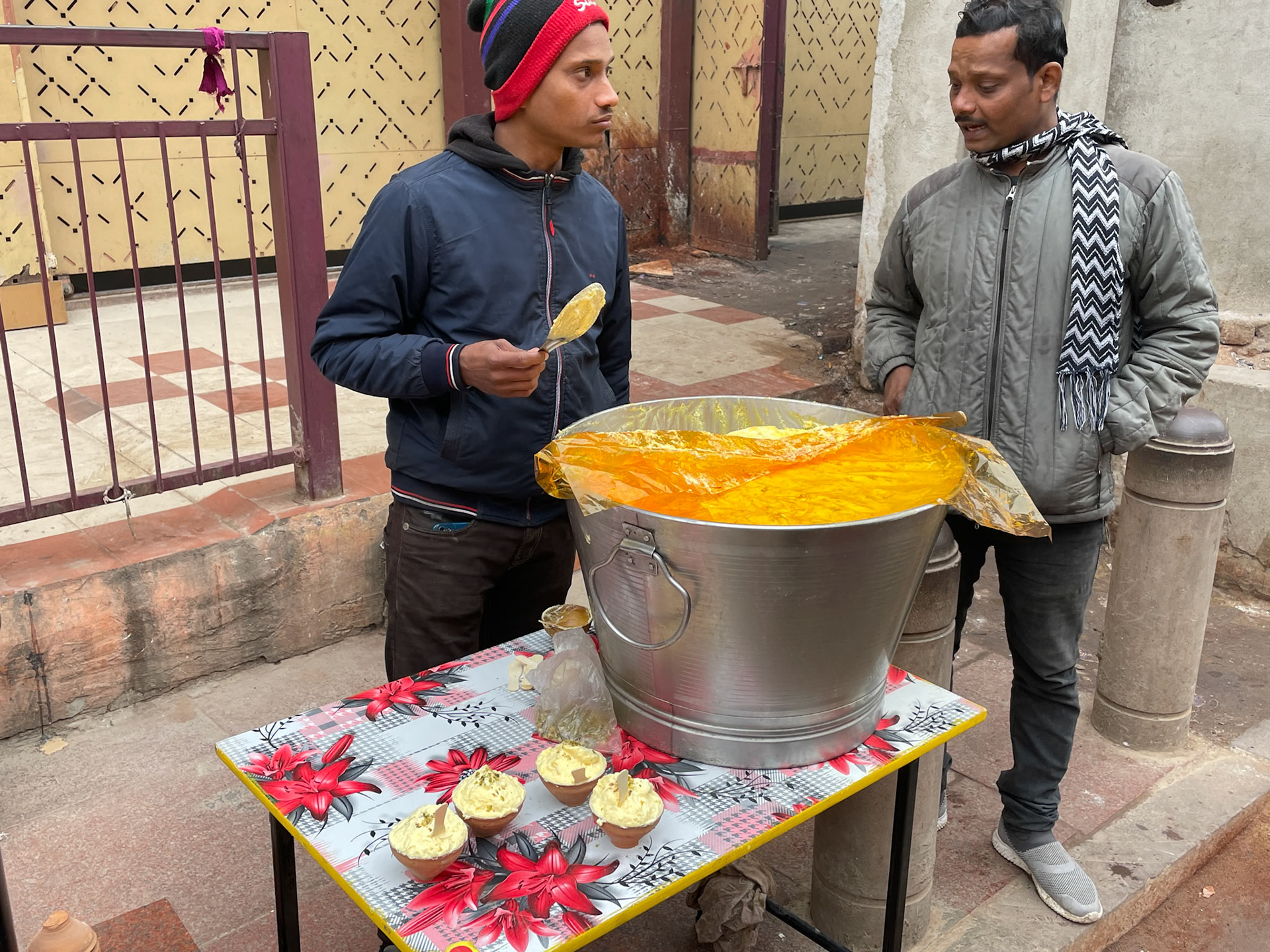 Food seller, Varanasi