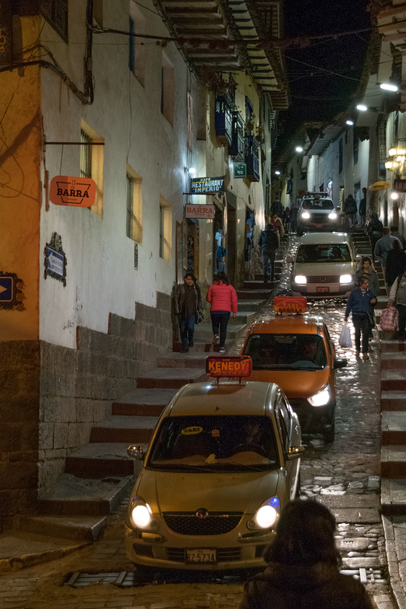 Busy street, Cusco