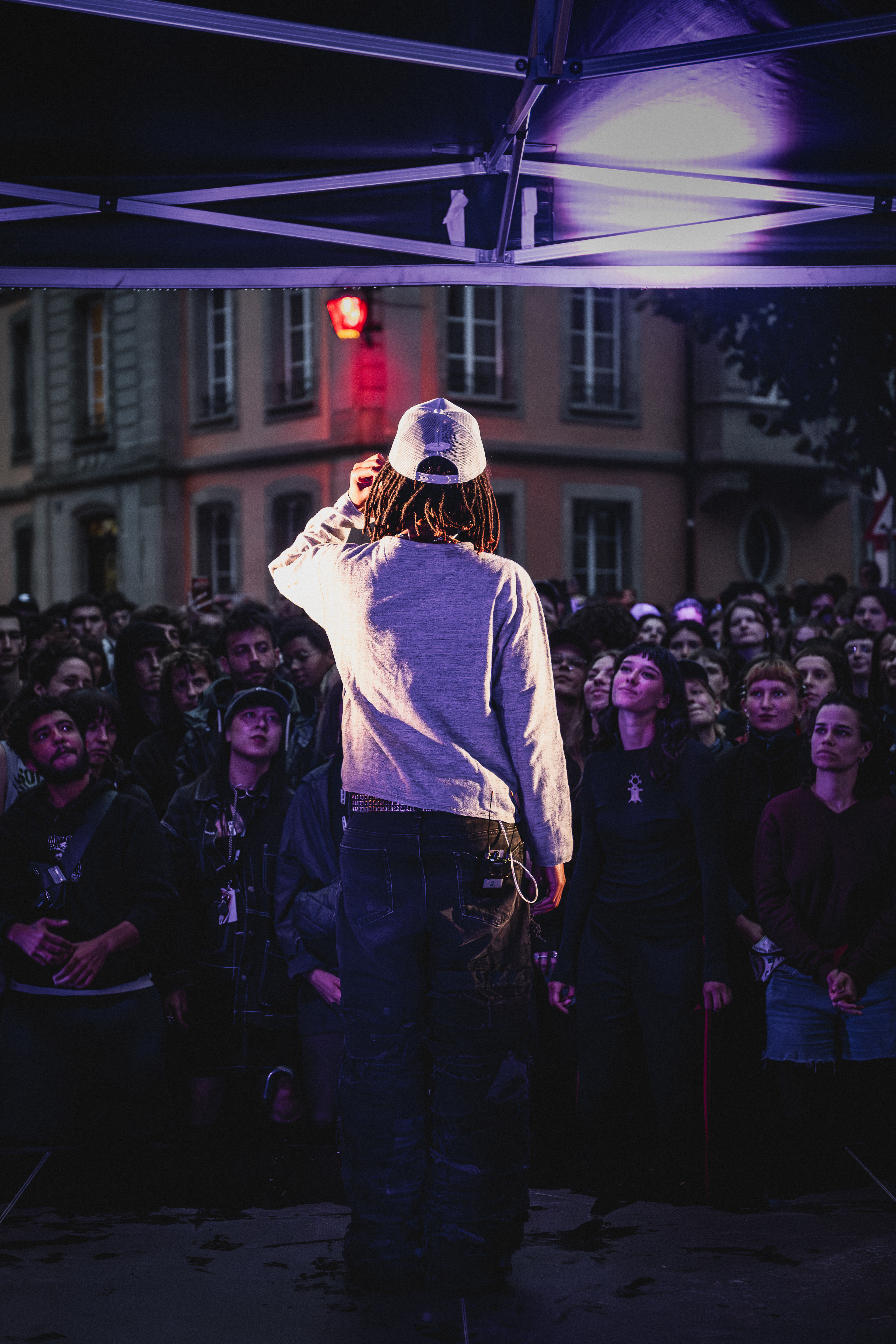 ADÉS THE PLANET © Alan Heiniger