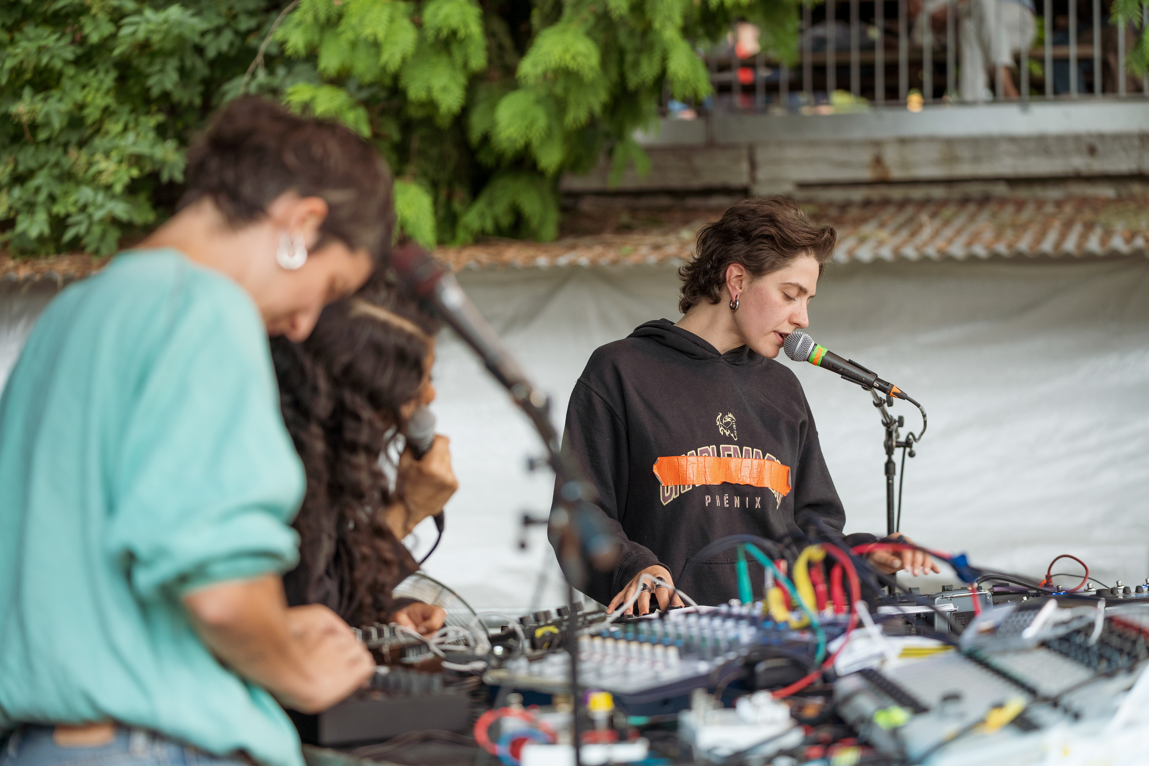 Emotional Support © Eddie Taz