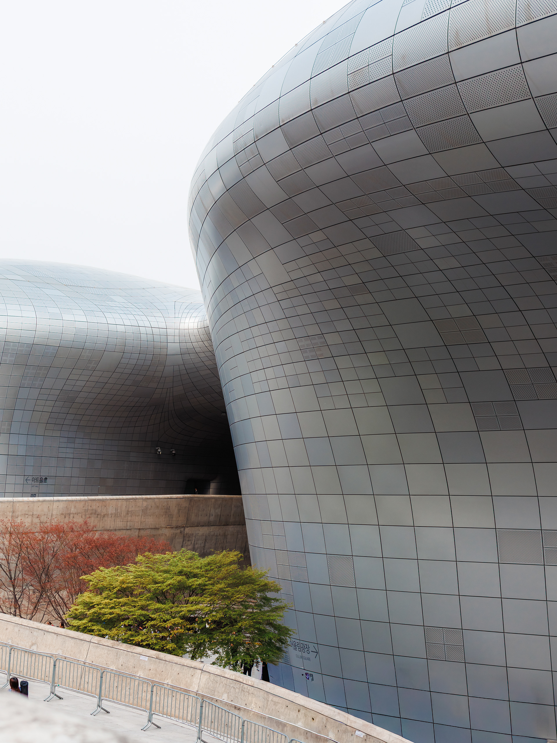 Seoul Dongdaemun Design Plaza