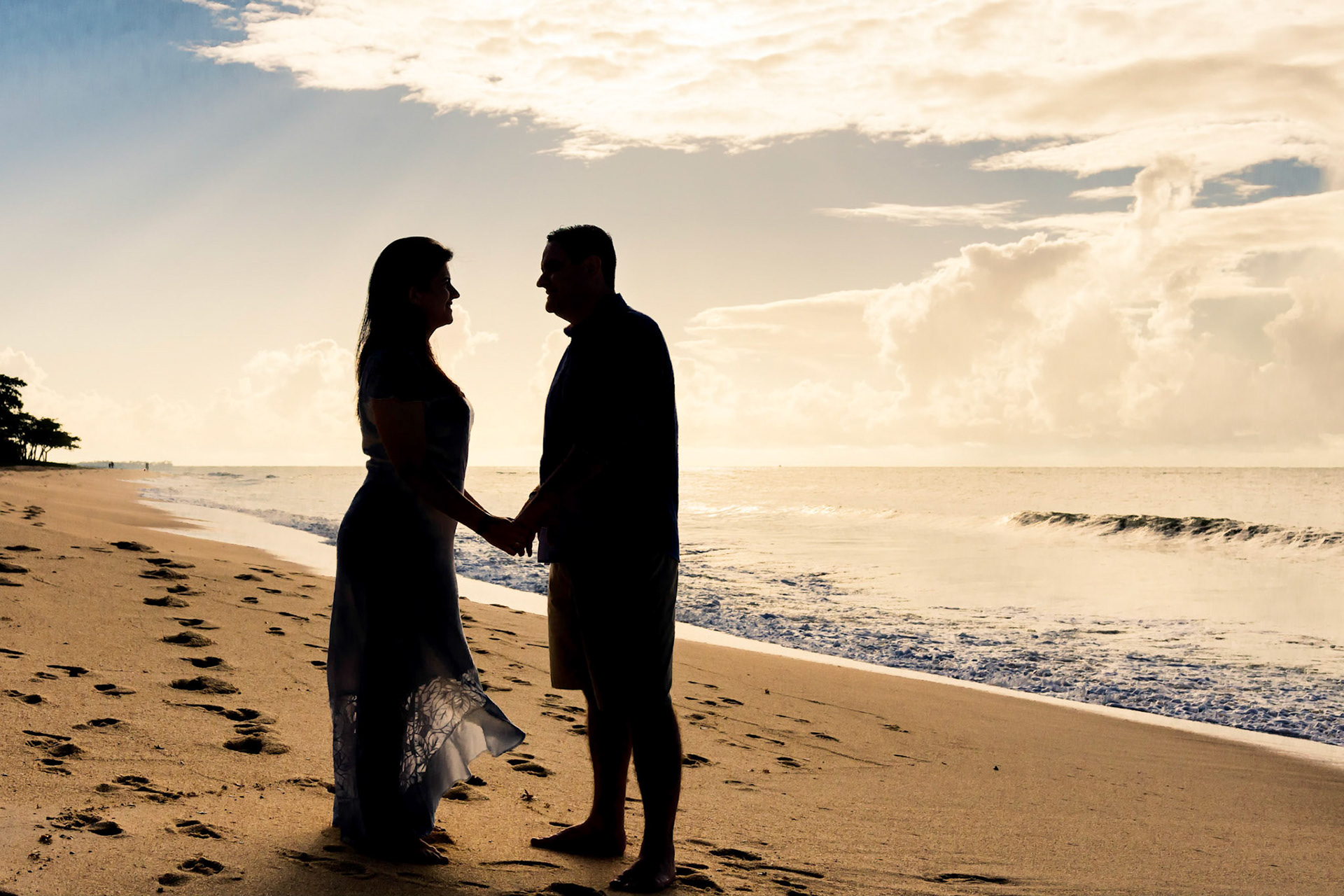 Ensaio Fotográfico de Casal na Praia em Porto Seguro