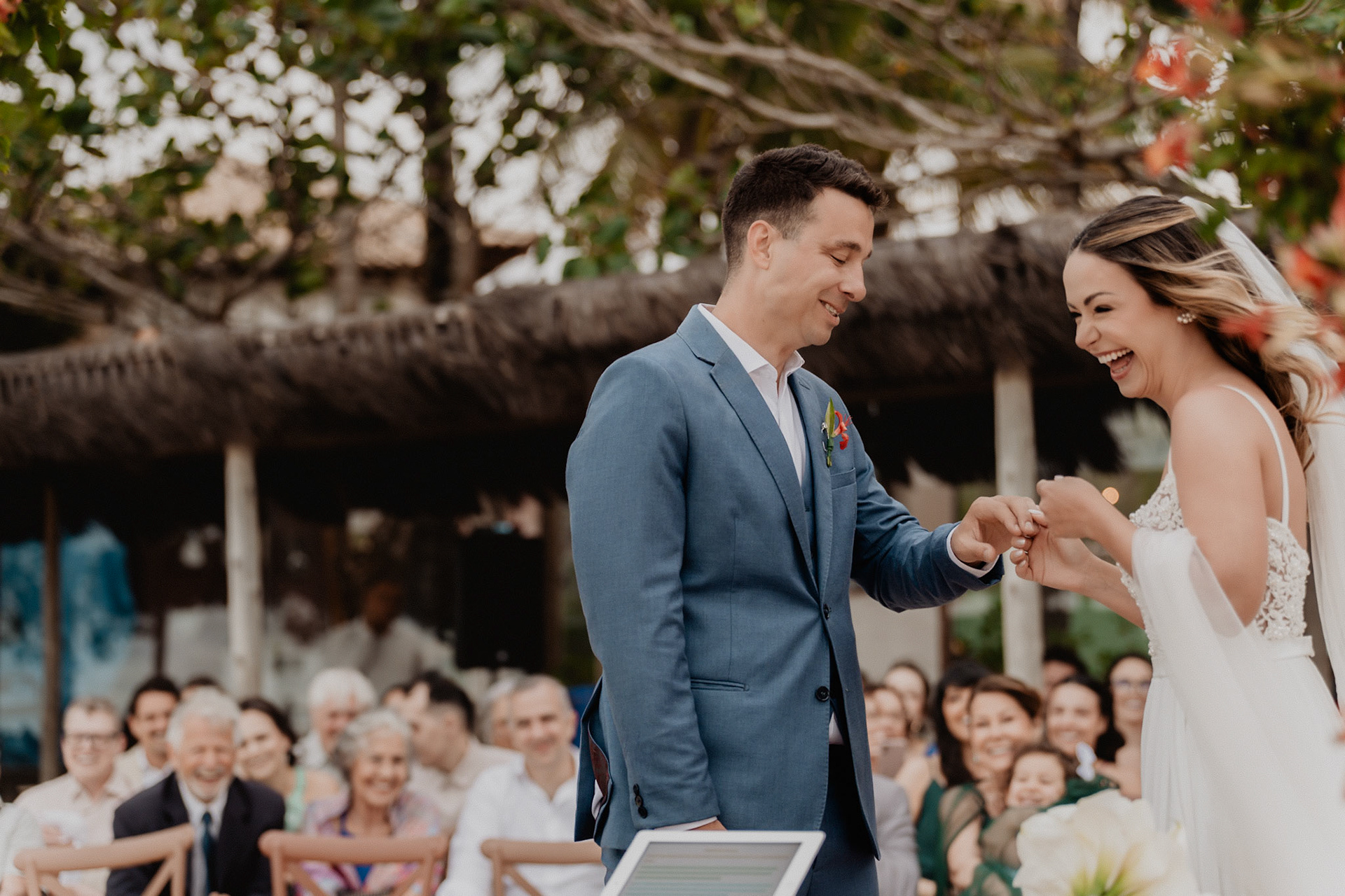 Cerimônia de Casamento na praia em Arraial D'Ajuda Bahia