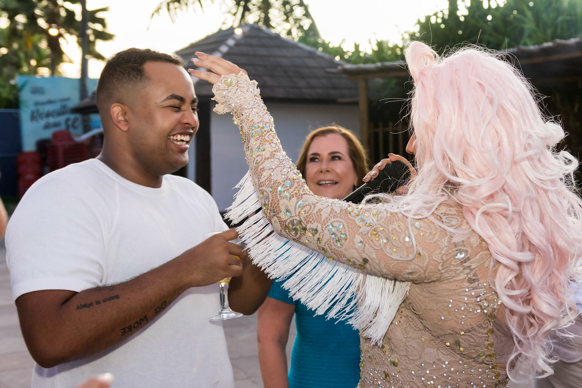 Festa de Casamento Gay na Praia