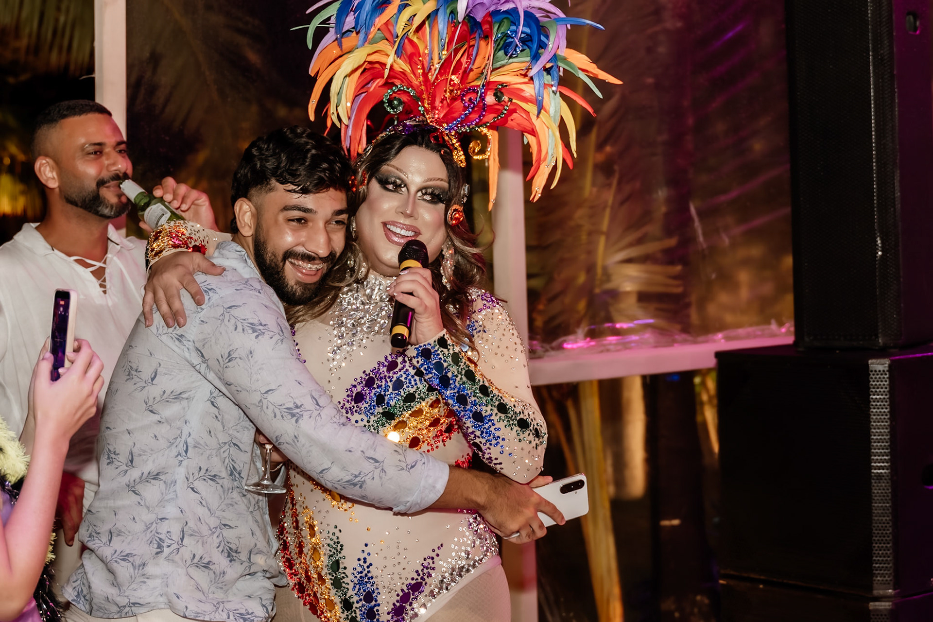Aysha Pink Festa de Casamento gay em Arraial D'Ajuda Bahia