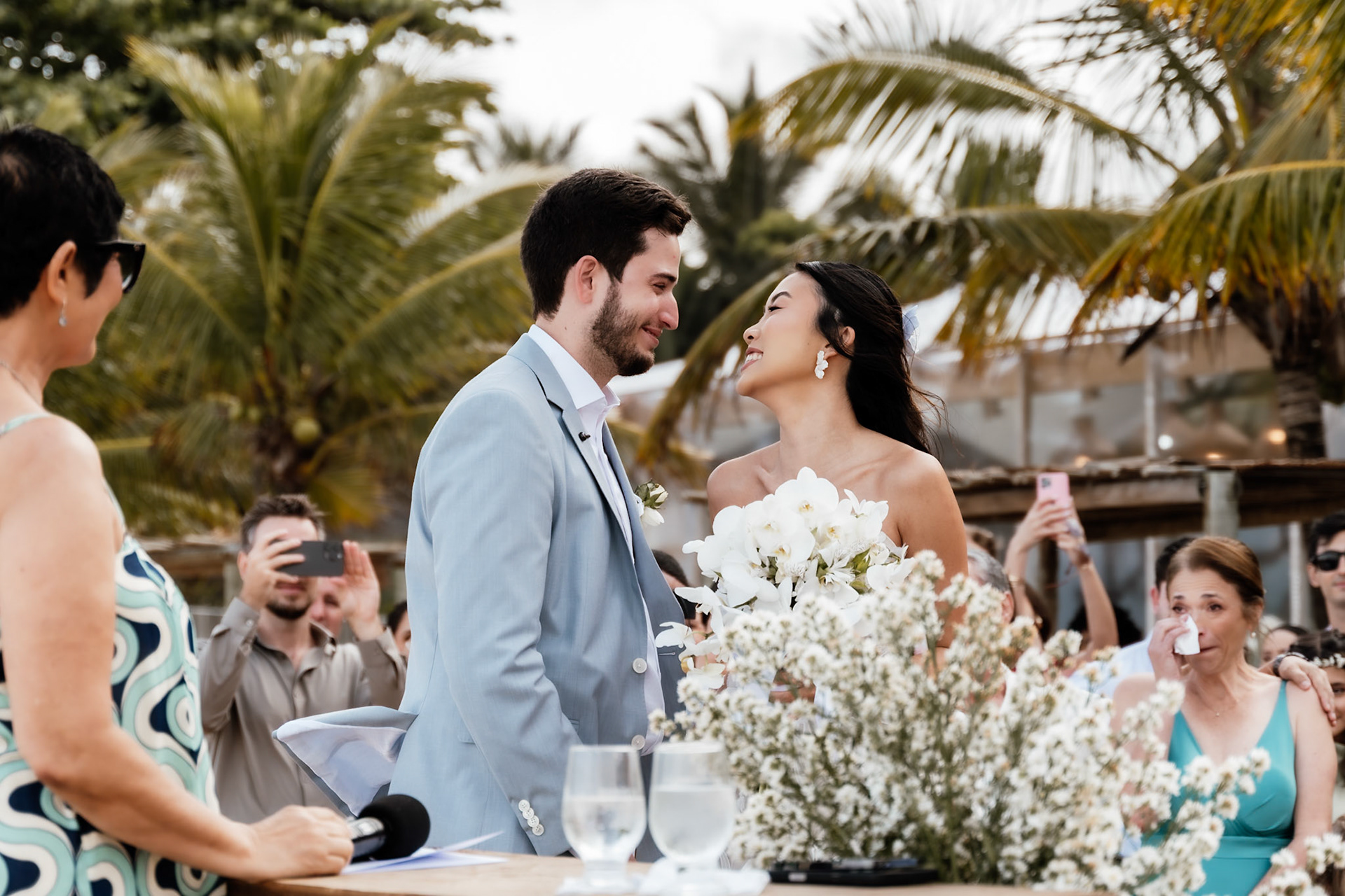Cerimônia de Casamento na praia em Trancoso Bahia