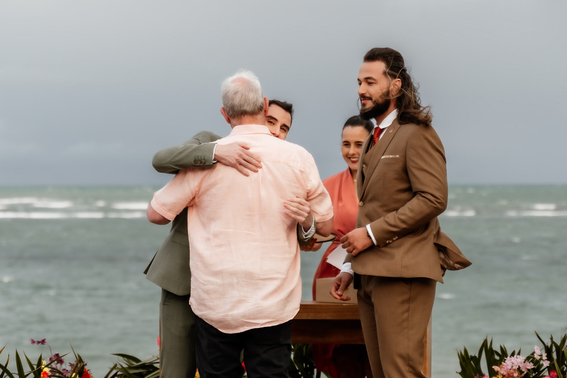 Cerimônia de Casamento gay na praia em Trancoso Bahia