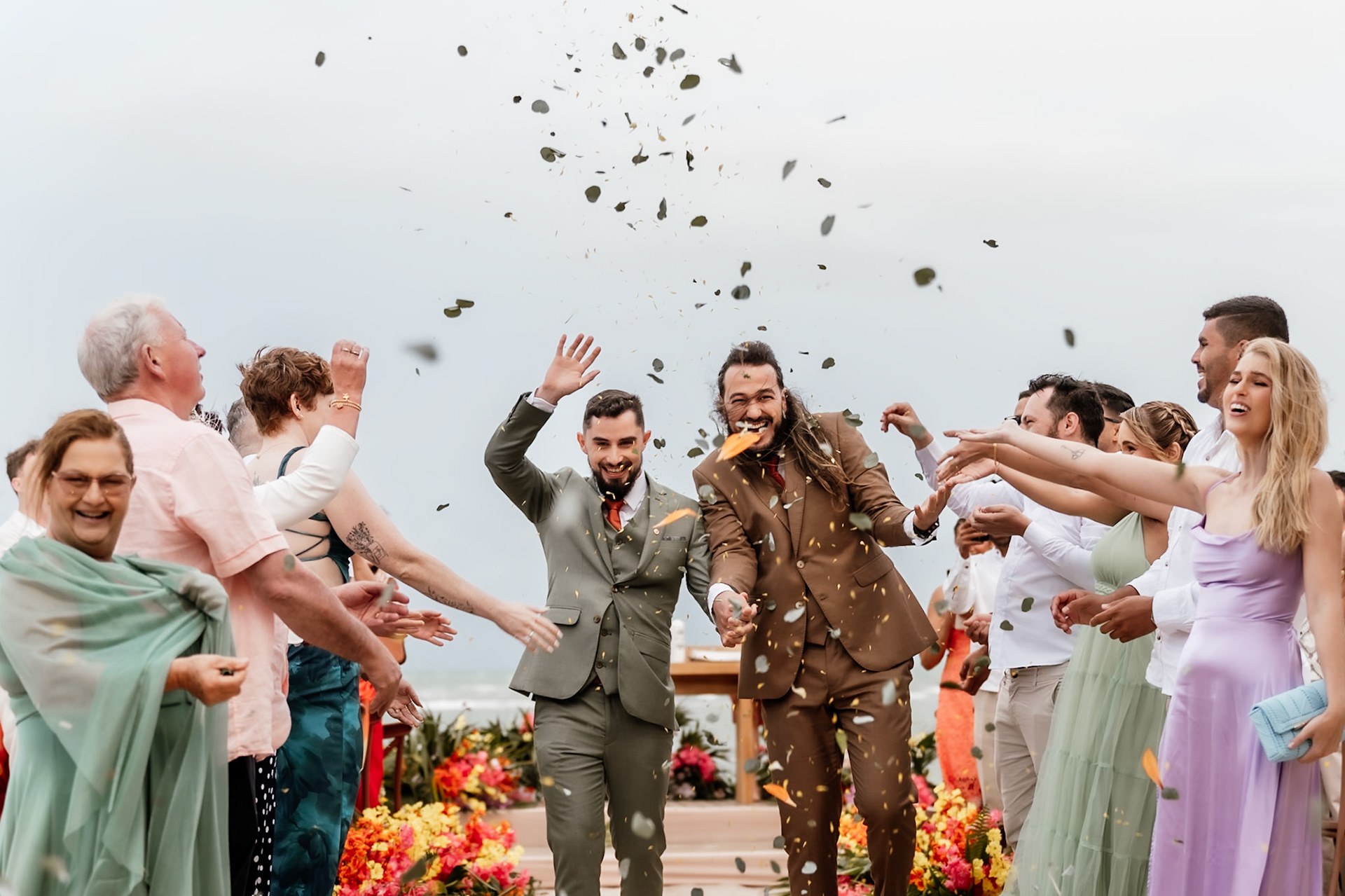 Cerimônia de Casamento gay na praia em Trancoso Bahia