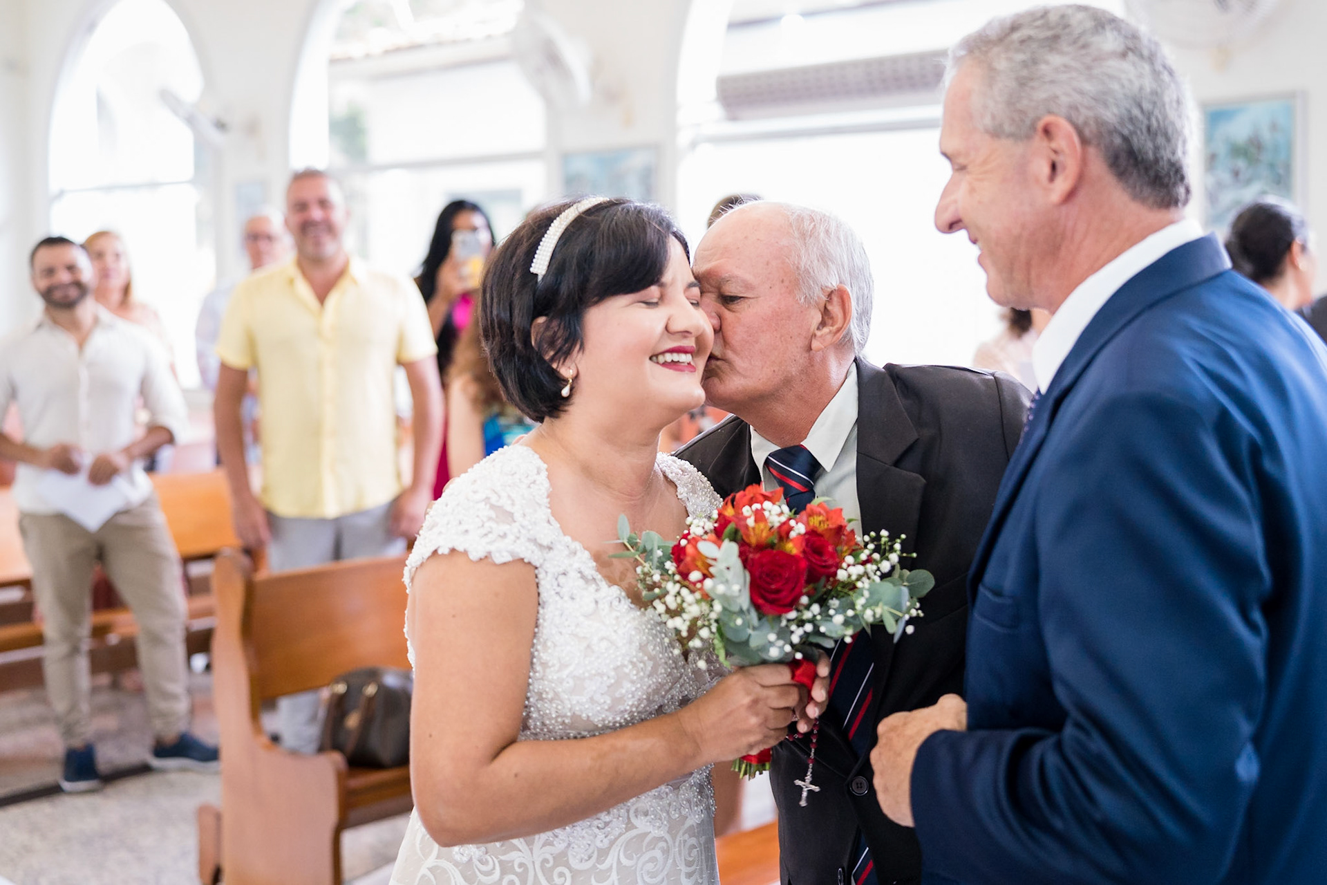 fotografia de casamento na igreja católica