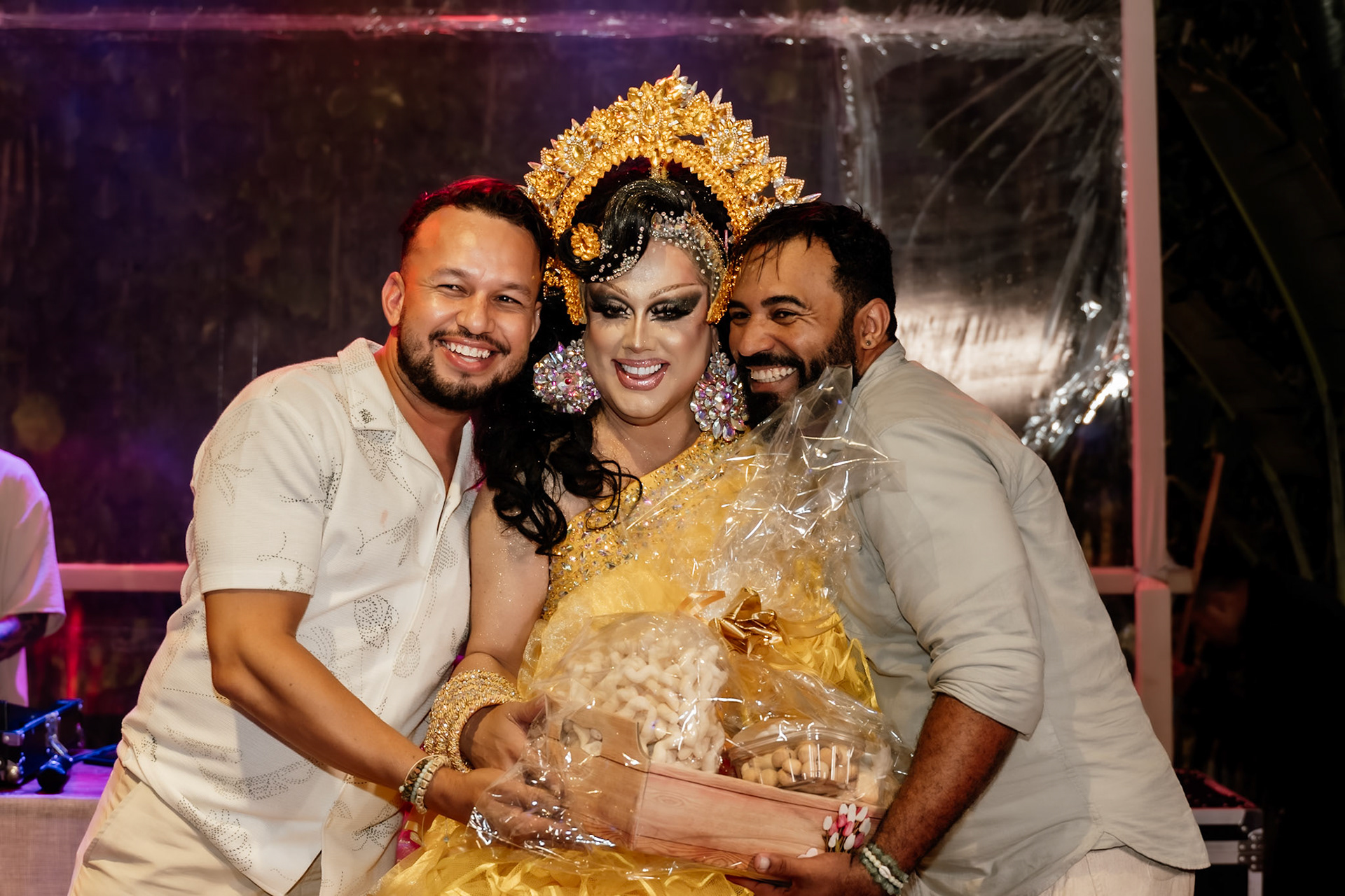 Aysha Pink Festa de Casamento gay em Arraial D' Ajuda Bahia