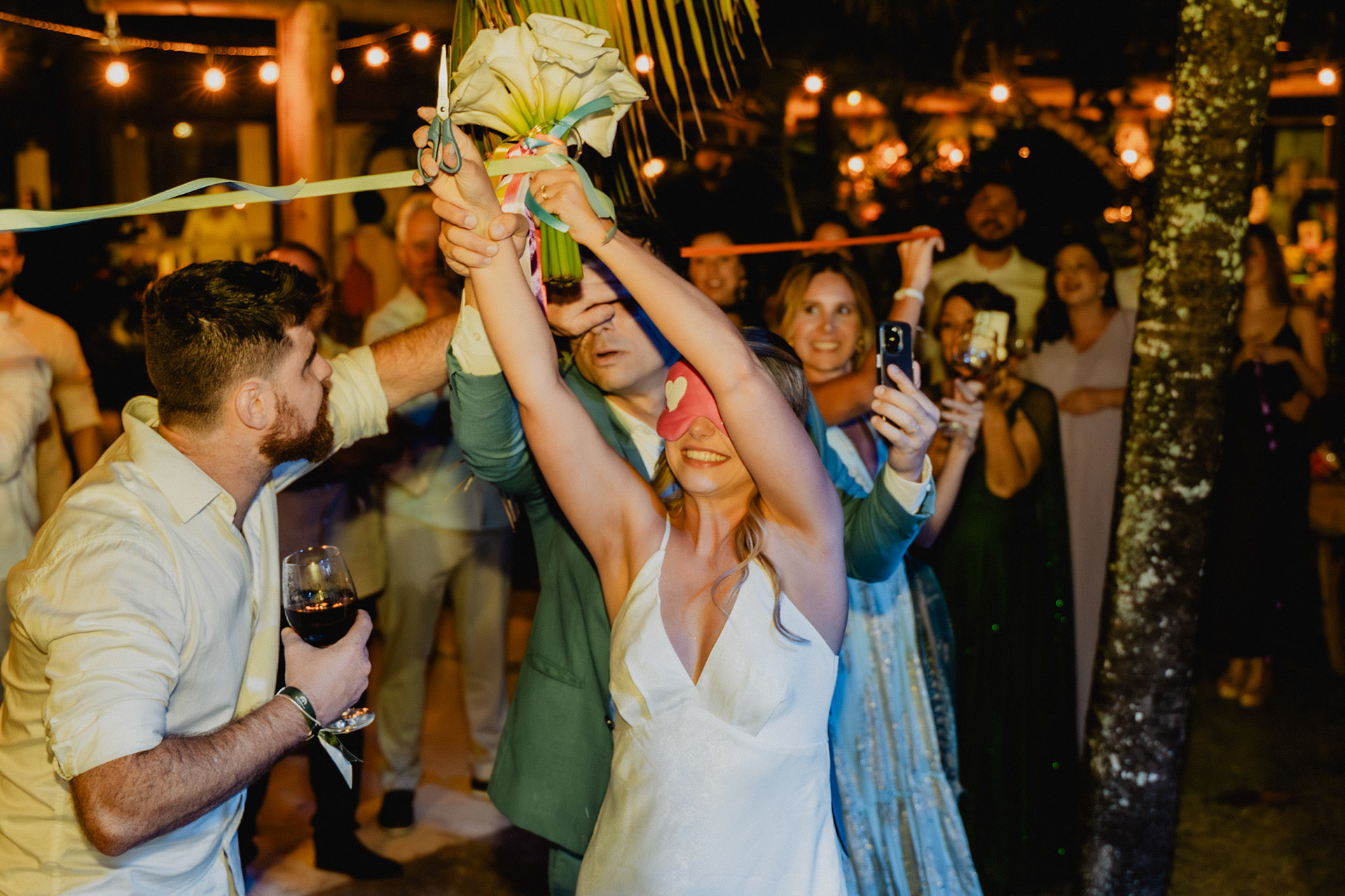 Buquê de fitas no Casamento em Arraial D'Ajuda Bahia