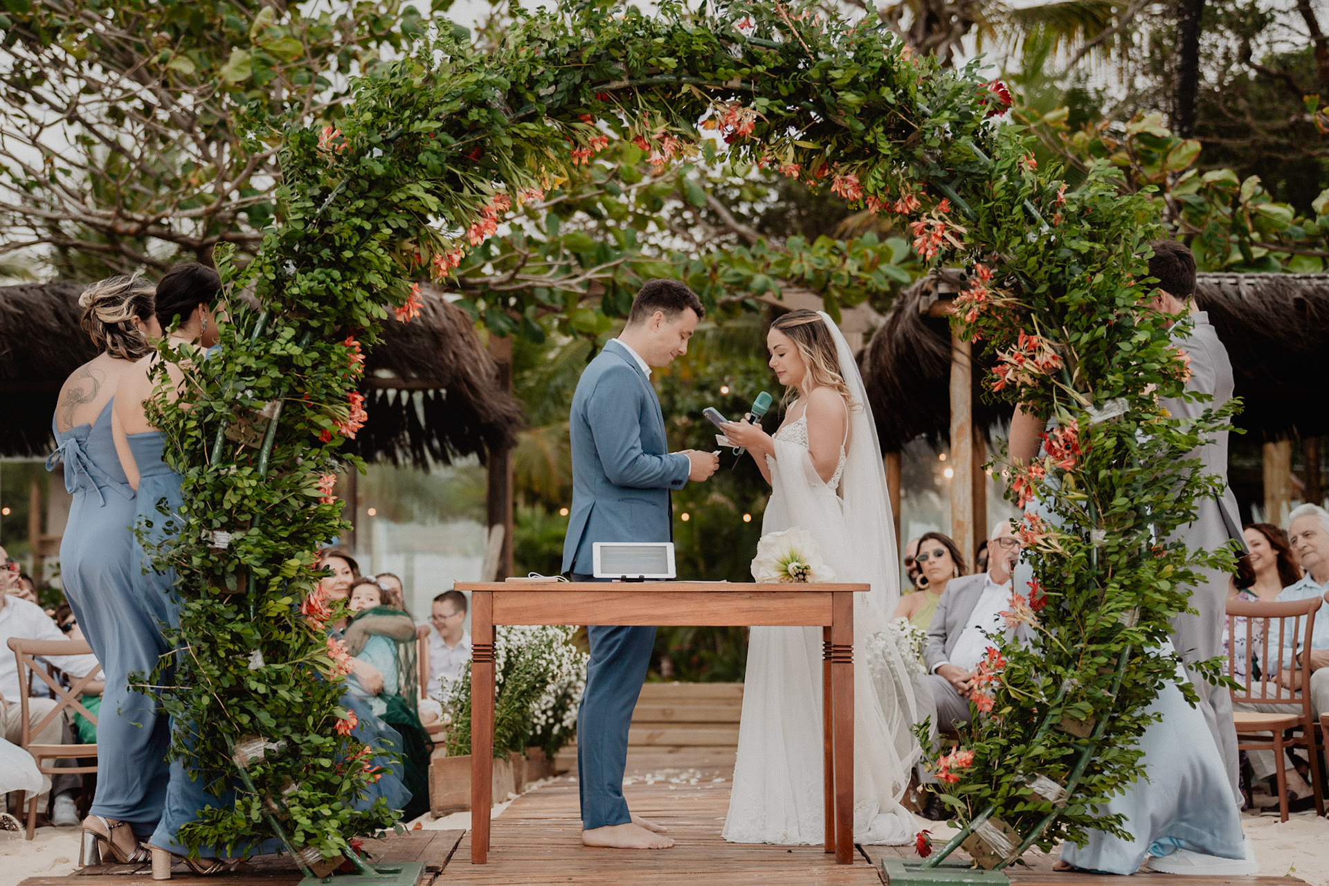 Cerimônia de Casamento na praia em Arraial D'Ajuda Bahia