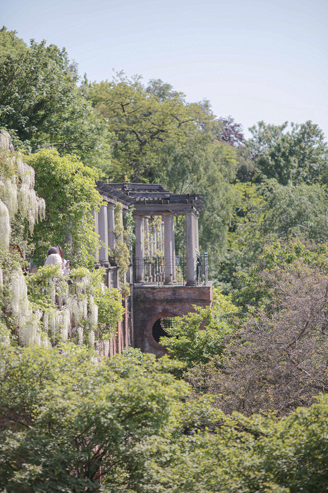 Hampstead Pergola and Hill Garden, London, UK