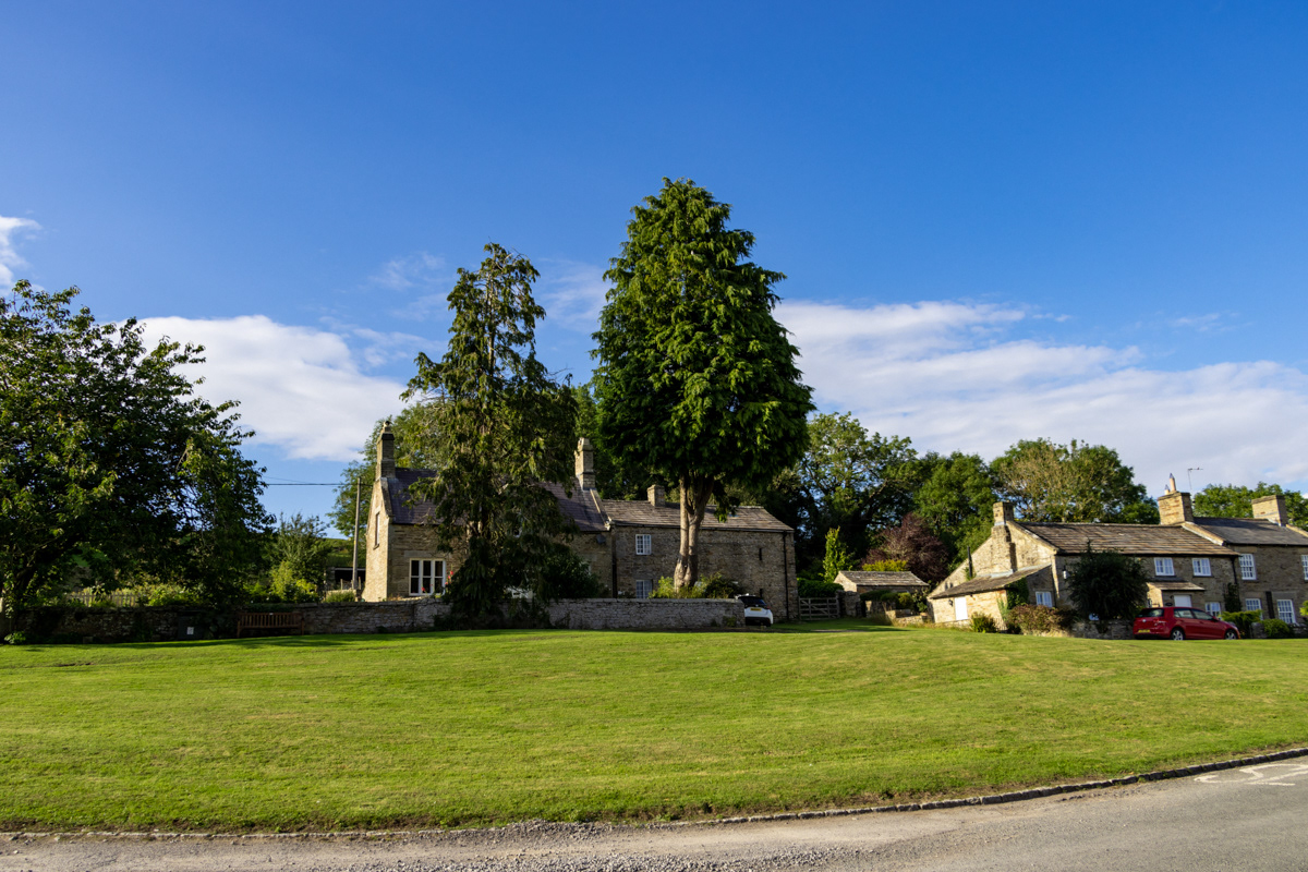 Cottages on Scallow Bank Lane, Castle Bolton