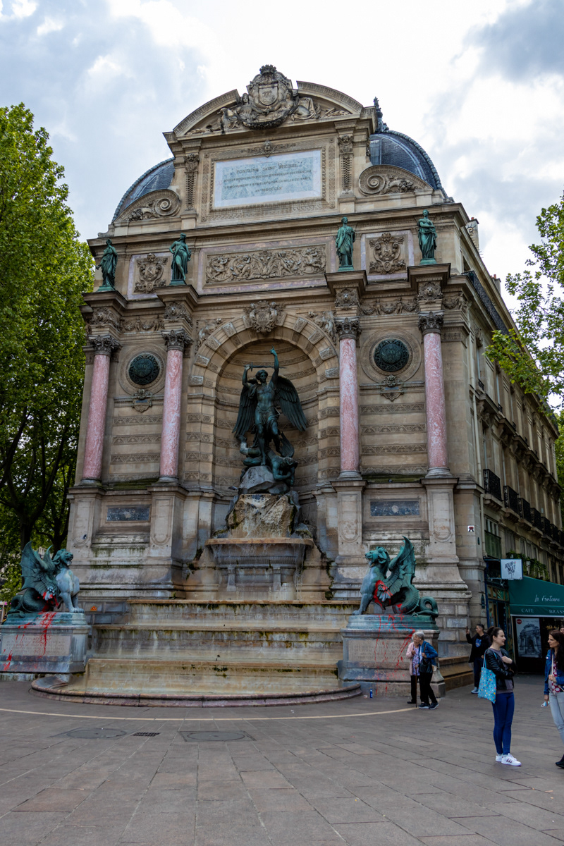 Fontaine Saint-Michel,