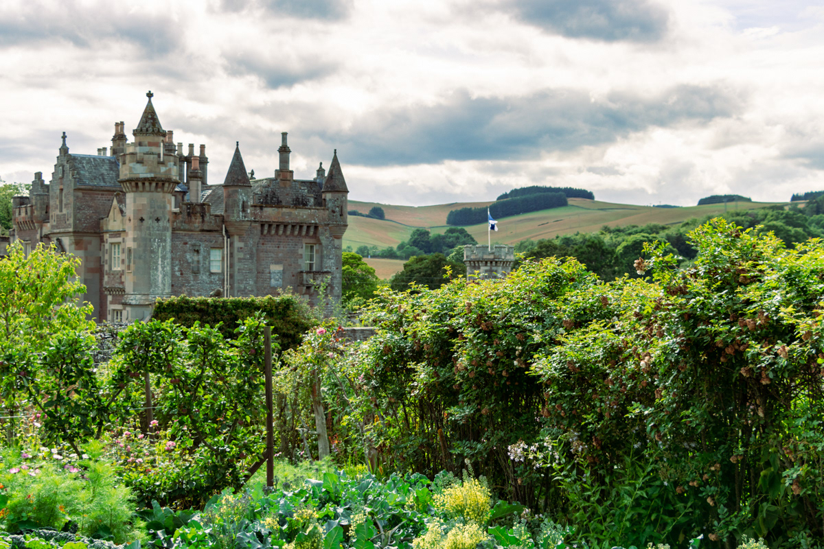 Abbotsford House with views to the hills