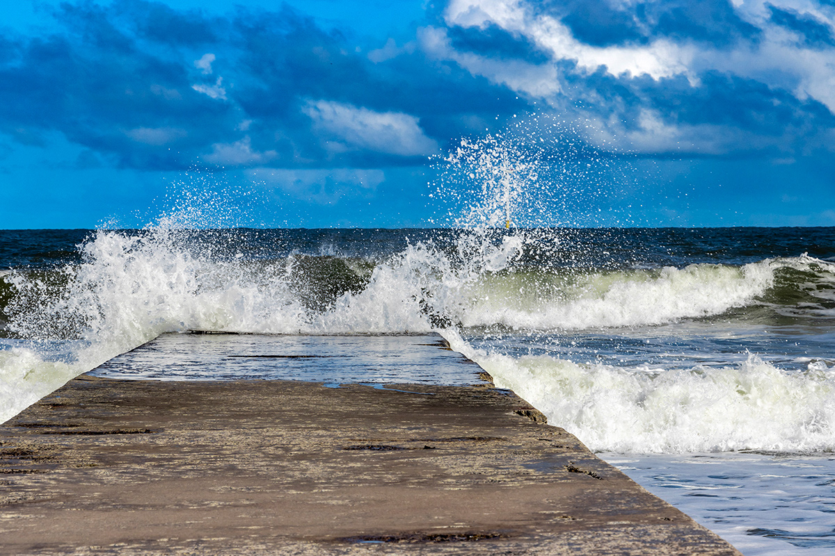Waves on Blyth Beach (2)