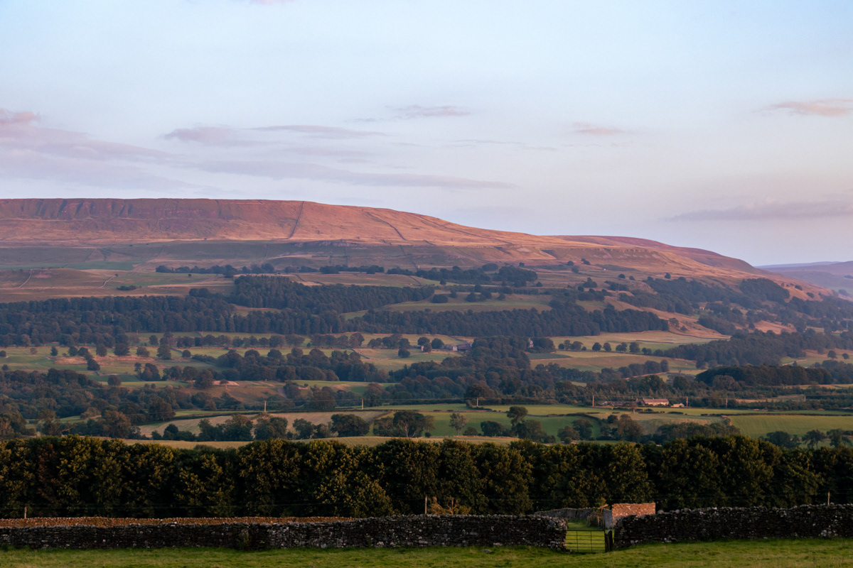 The setting sun across Wensleydale