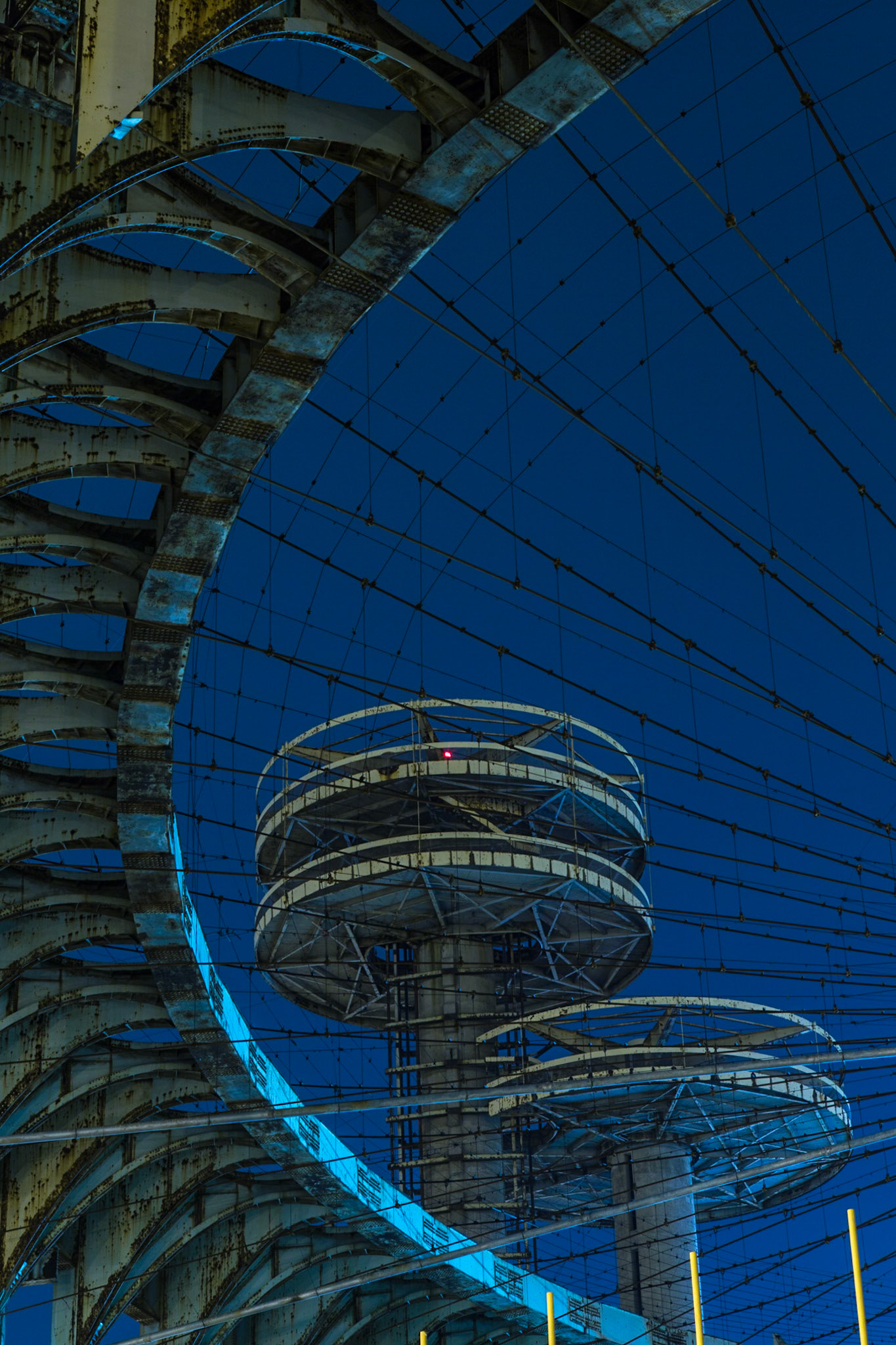 The "New York State Pavilion" with the observation towers and the elliptical "Tent of Tomorrow", built for the 1964/65 World's Fair in Flushing Meadows / Corona Park
