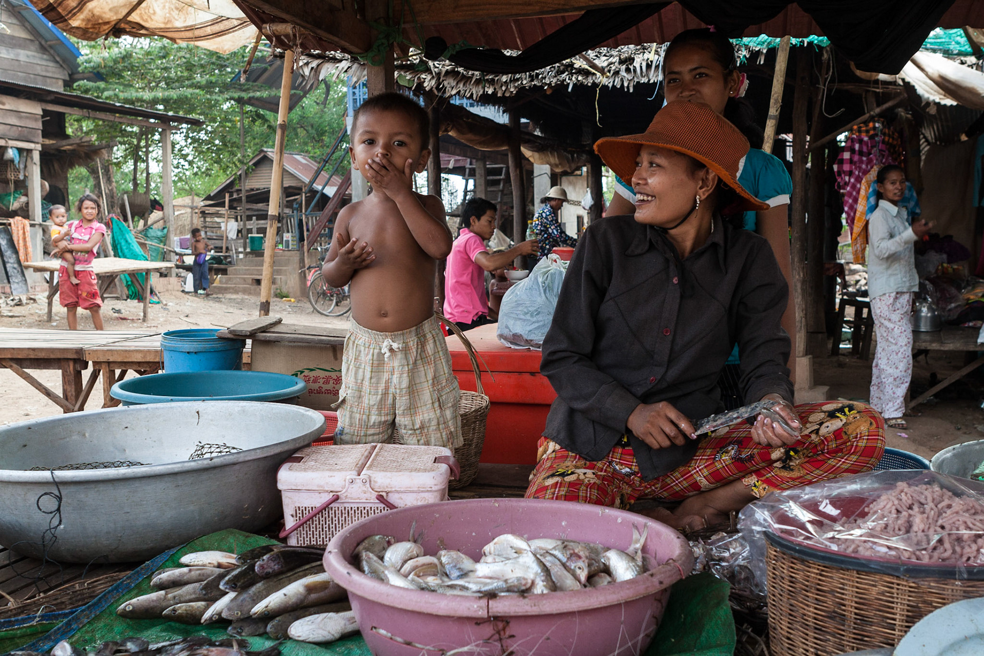 Scene at market on the way to Tonle Sap Lake