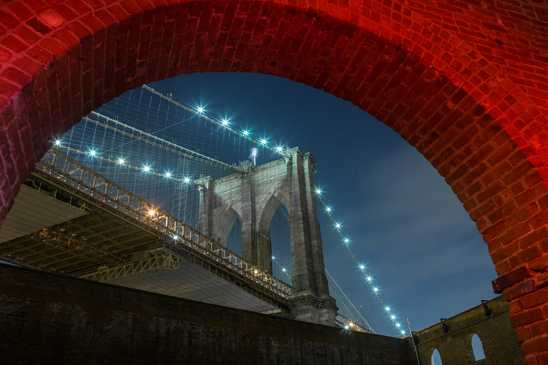 Brooklyn Bridge seen from the Old Tobacco Warehouse on the Brooklyn side
