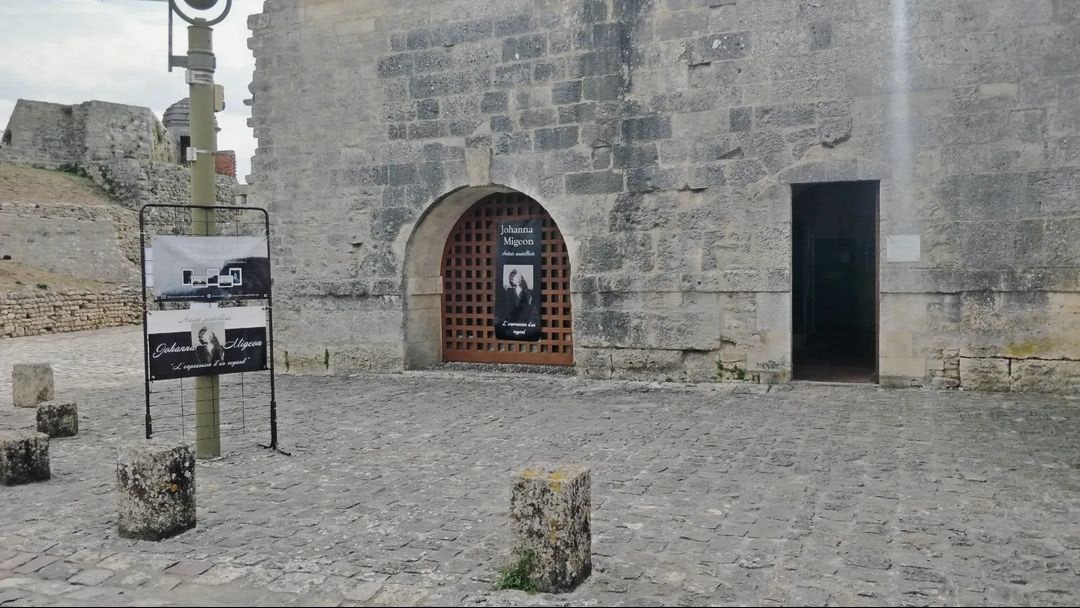 Exposition Laury Arwave du 27/08 au 11/09/22 à La Forge prison de Brouage